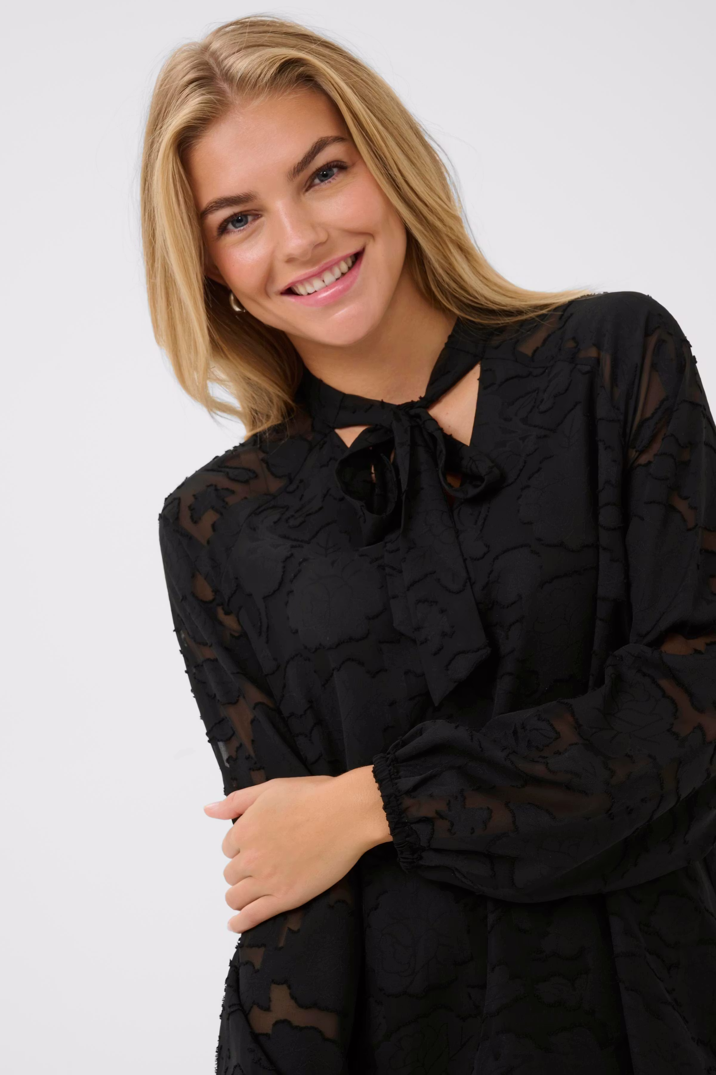 BPmiona Kleid LOOKBOOK DETAIL 40200086-100121