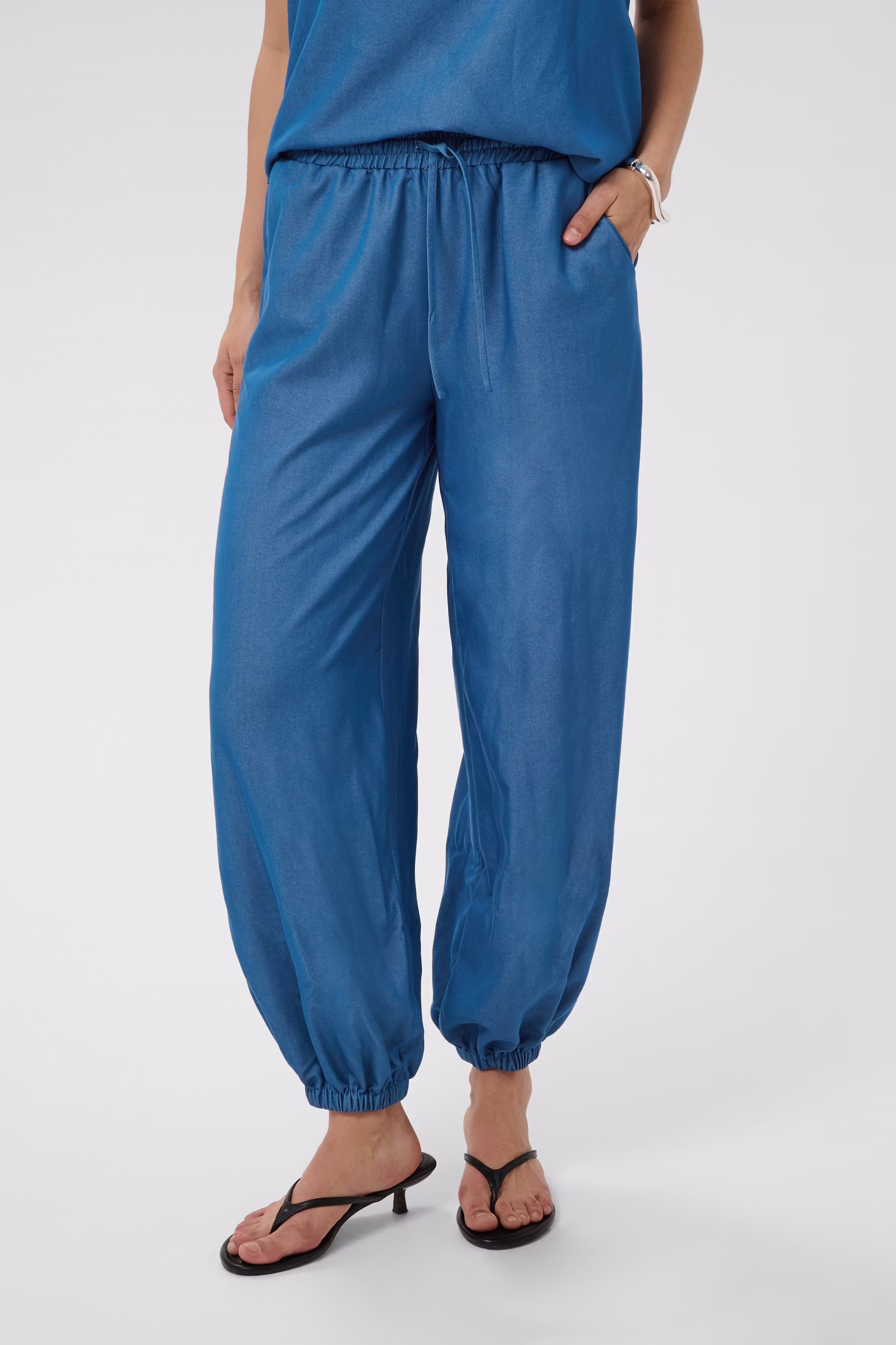 KAannaline Bukser LOOKBOOK FRONT 10512644-105707