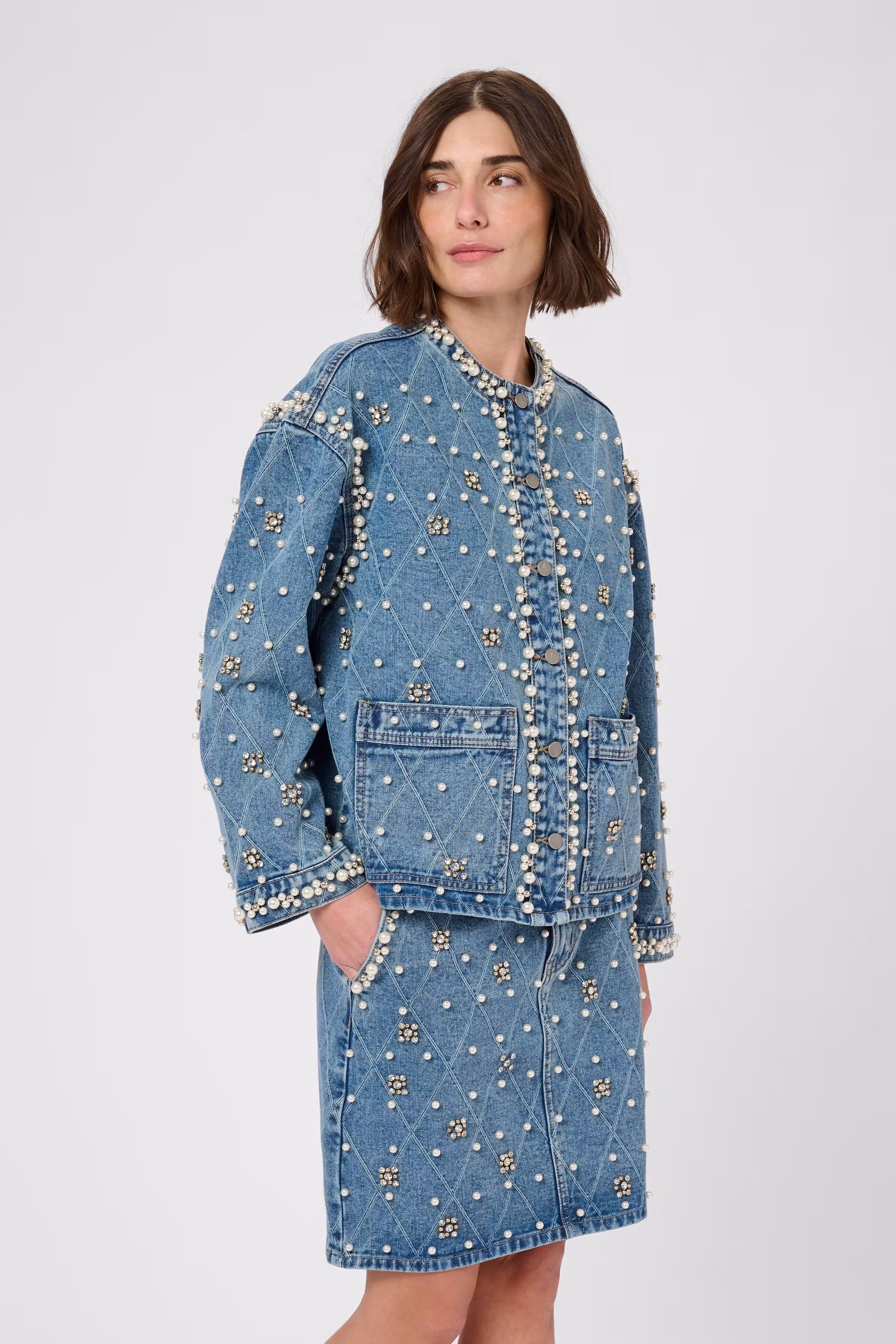 CUalys Denim jacket with pearls LOOKBOOK FRONT 50112279-500027
