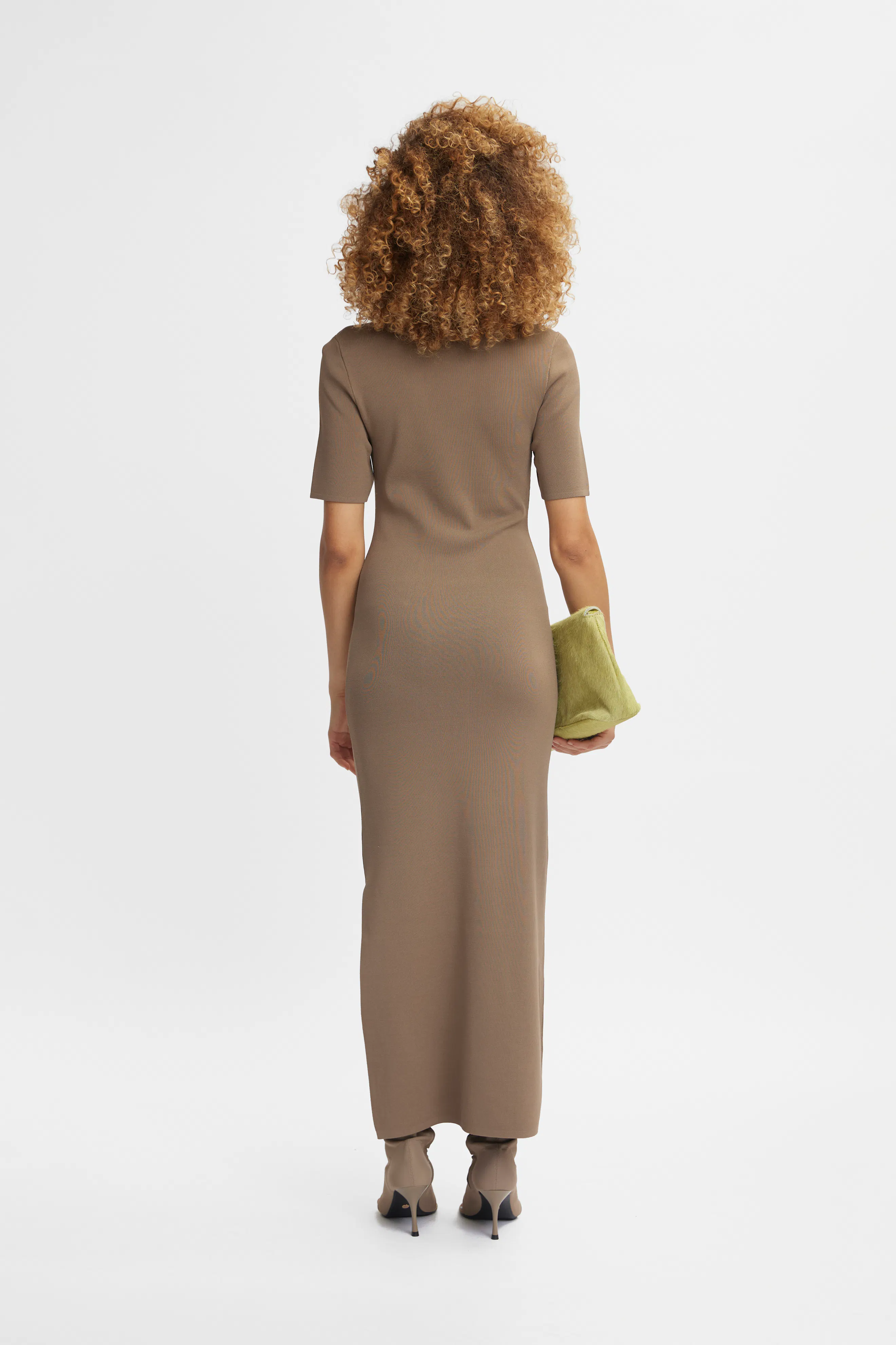 BrielleGZ Dress LOOKBOOK BACK 10908979-181015