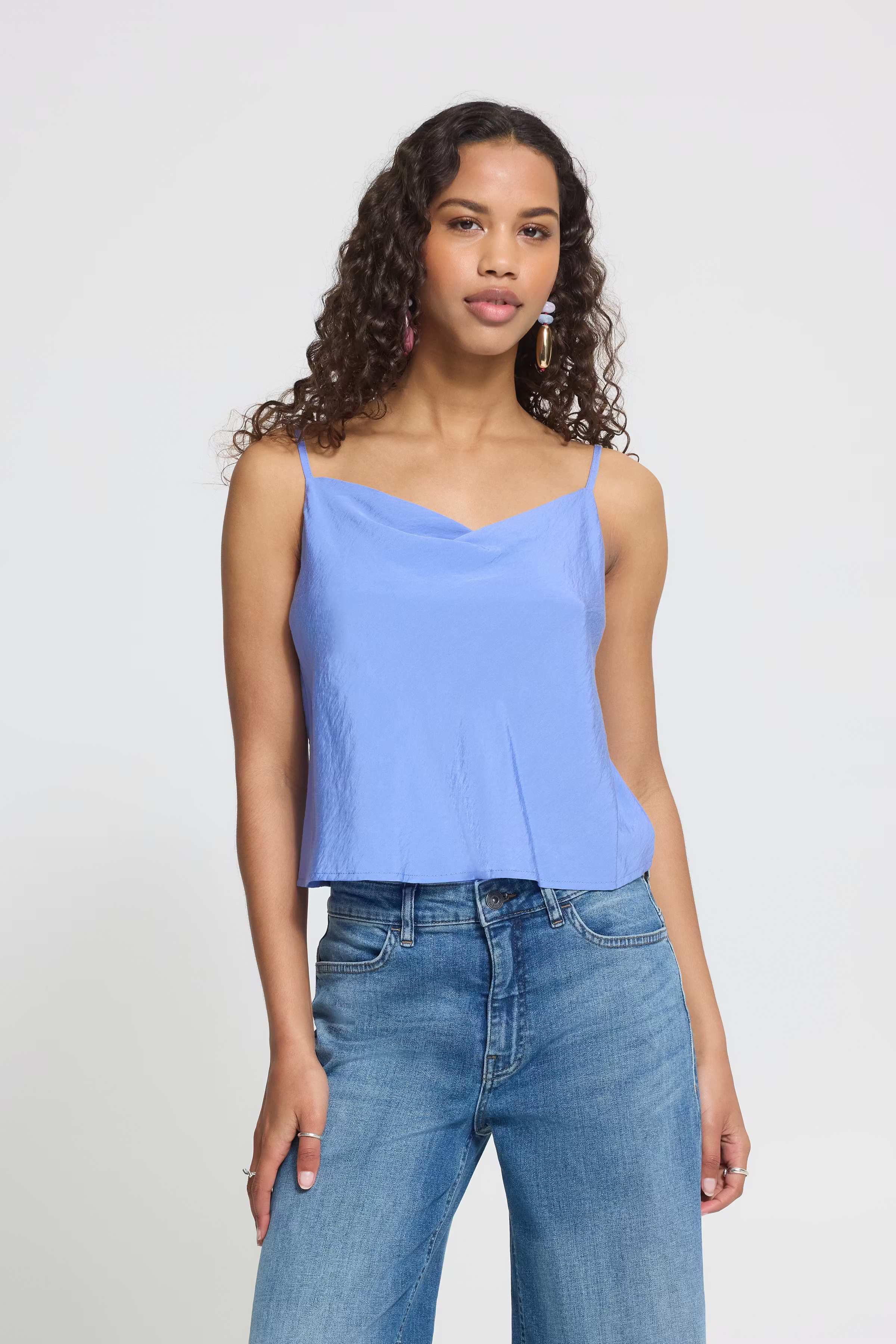 IHANIVA Top LOOKBOOK FRONT 20125974-183935