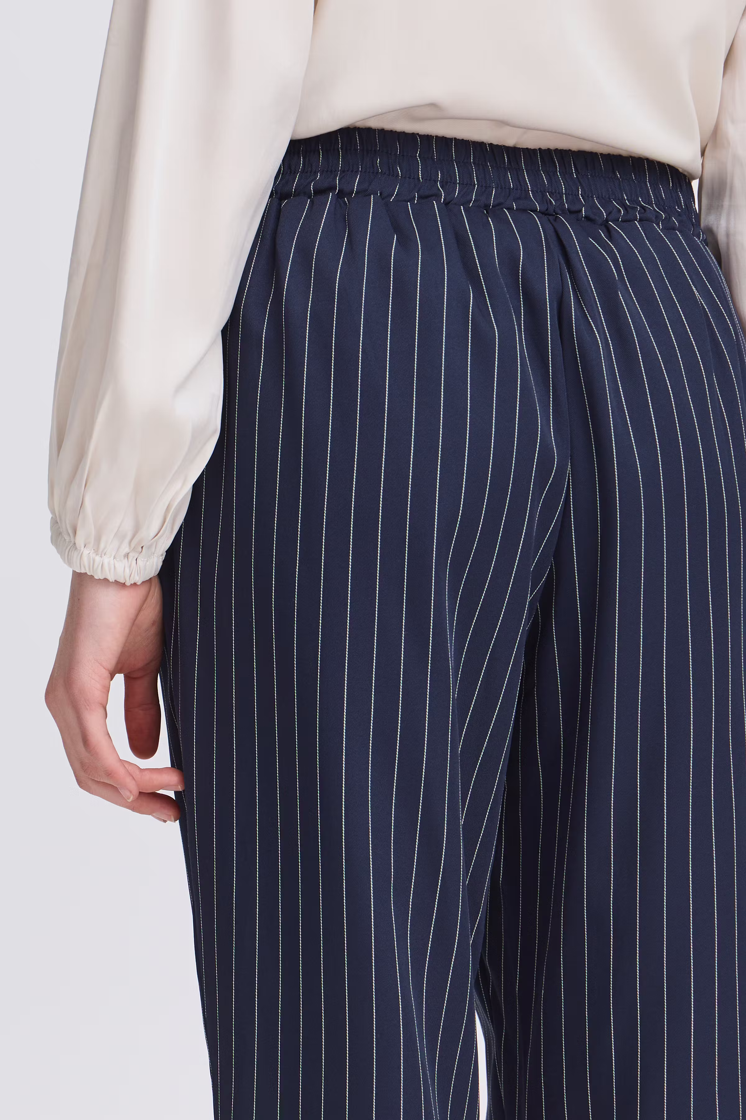 FRPAMILA Bukser LOOKBOOK DETAIL 20613802-204817