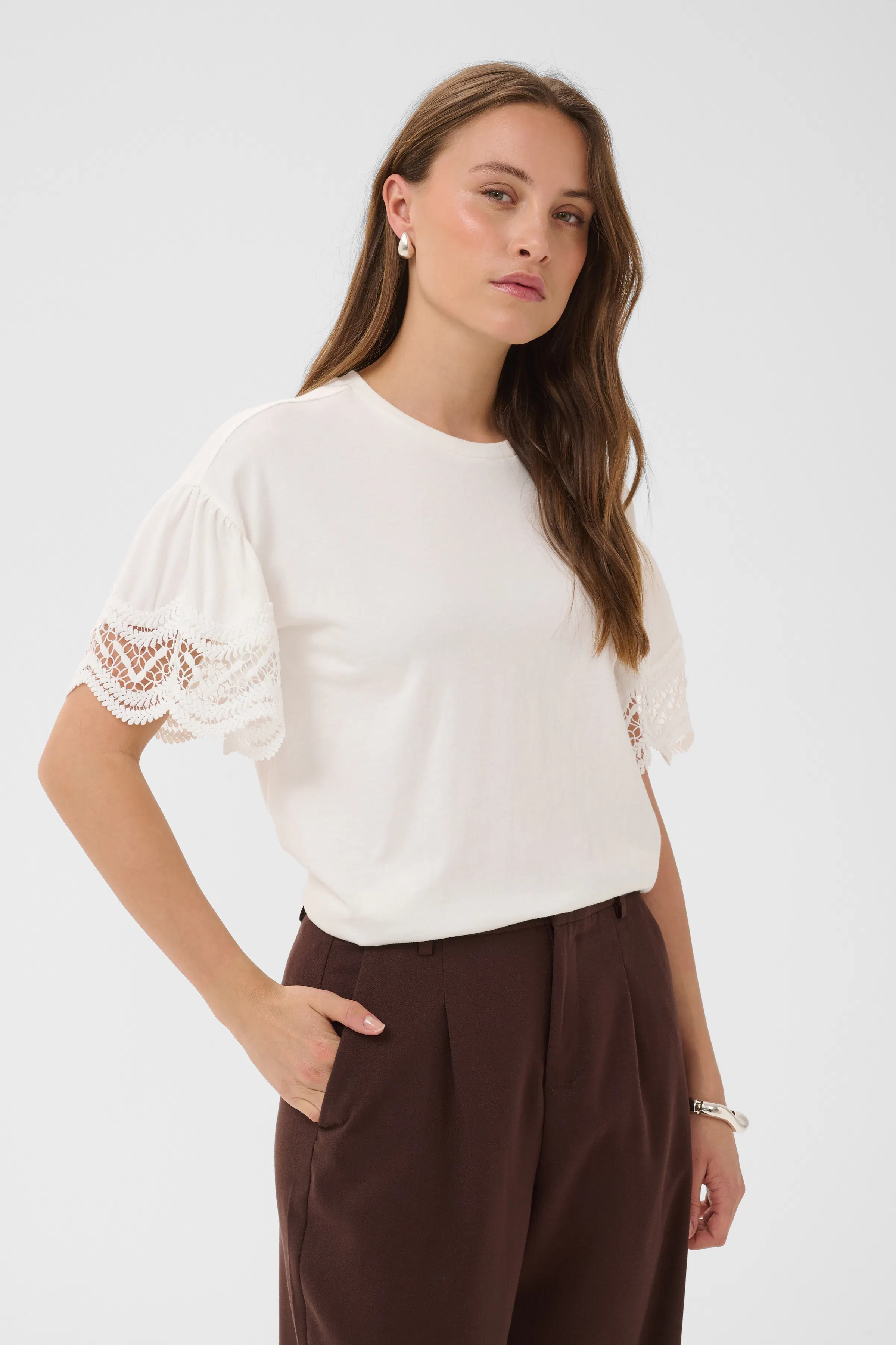 KAhermia T-shirt LOOKBOOK FRONT 10511766-110602