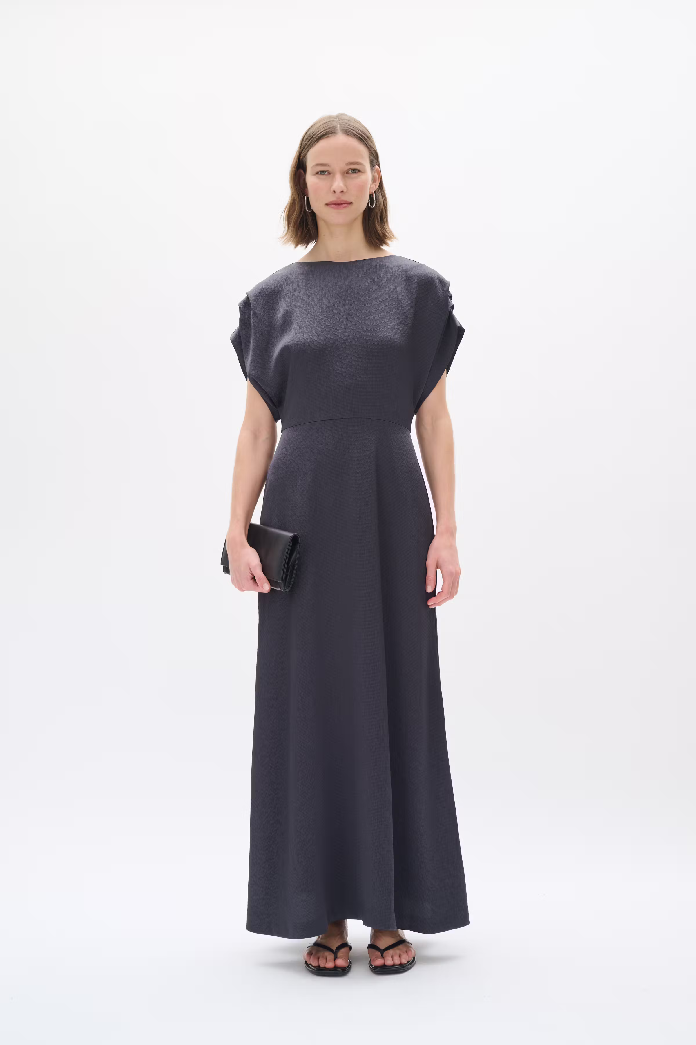 DakariIW Jurk LOOKBOOK FRONT 30110837-193908