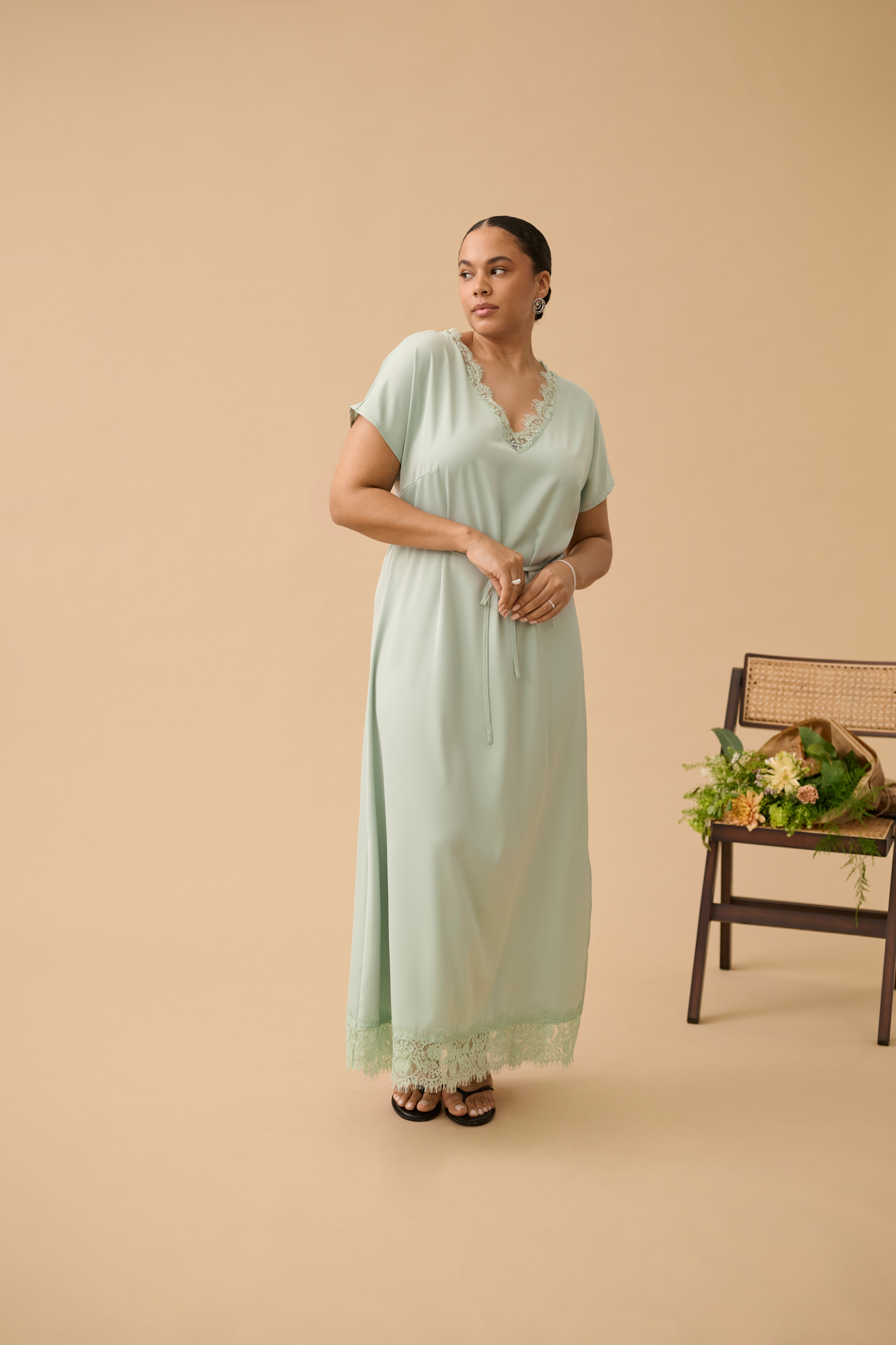 KCjamie Kleid LOCATION NONE 10584345-109901