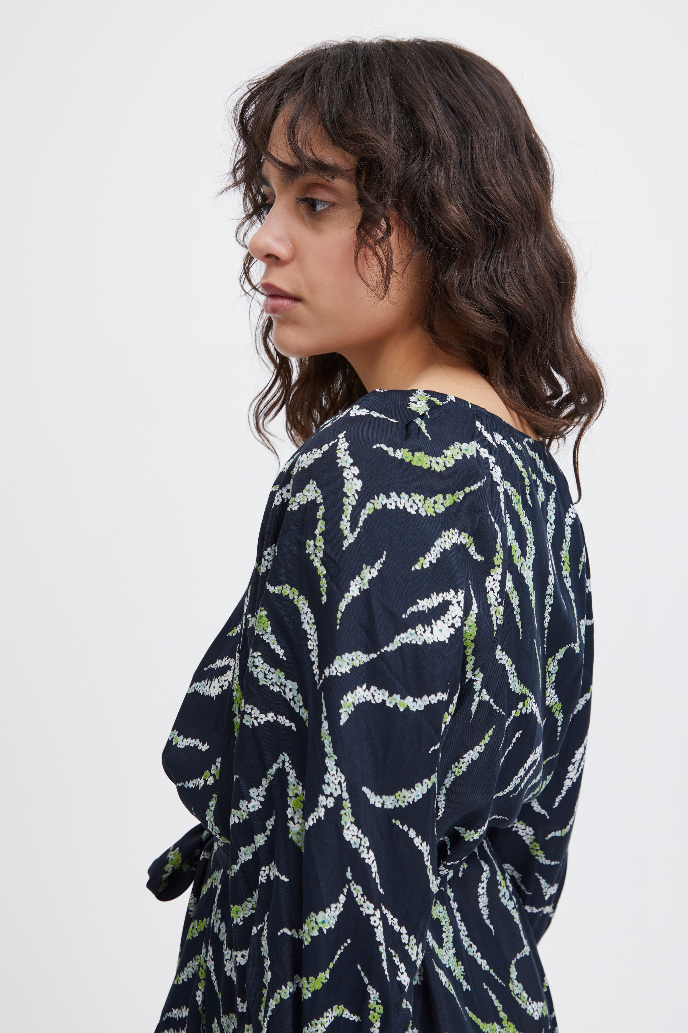 IHEVOLA Dress LOOKBOOK DETAIL 20120611-202811