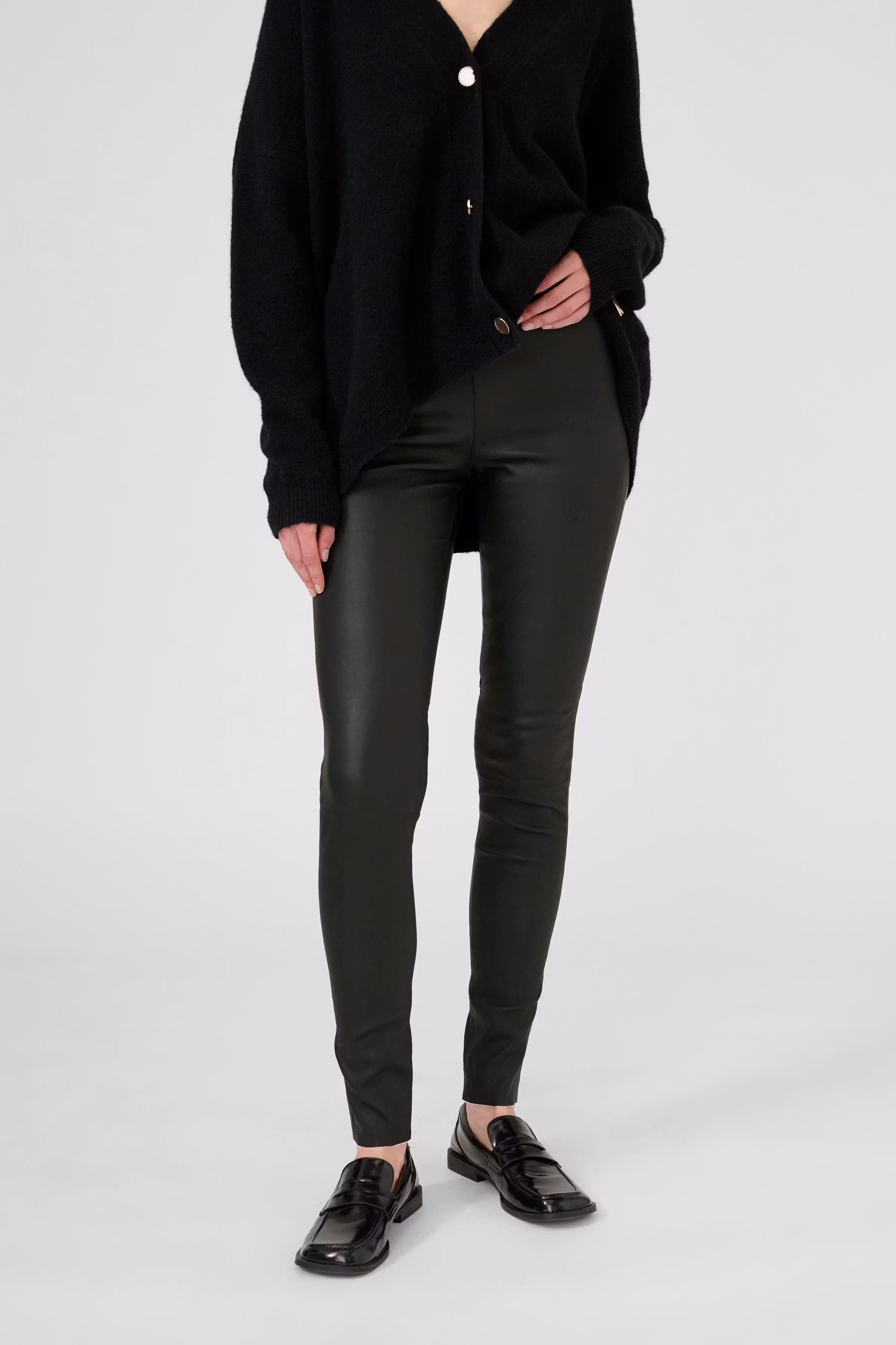MemeKB Leather trousers LOOKBOOK FRONT 10102014-40909