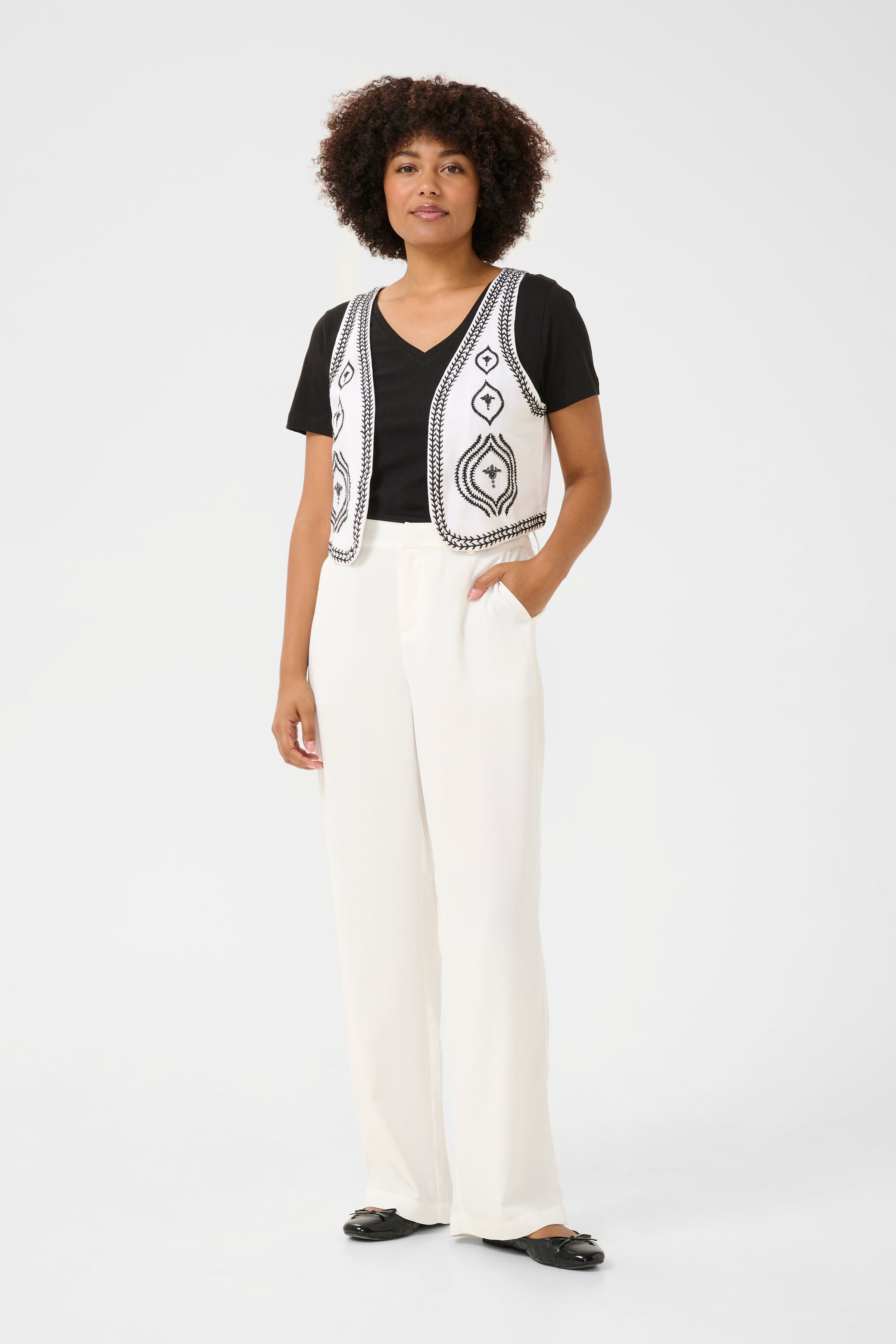 CRManju Leinenweste LOOKBOOK FRONT 10614078-108036