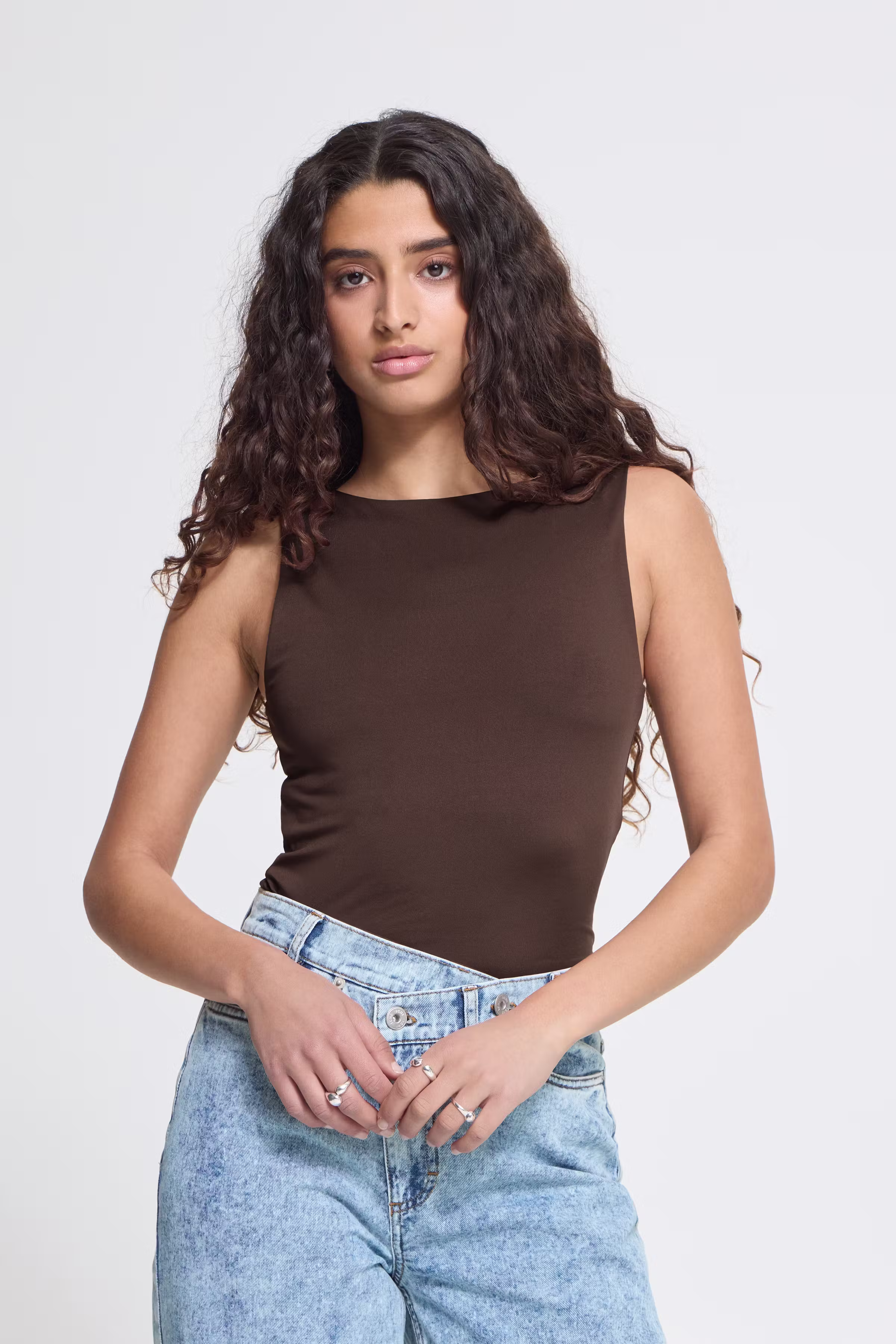 IAGRO Mouwloos LOOKBOOK FRONT 20122721-191109