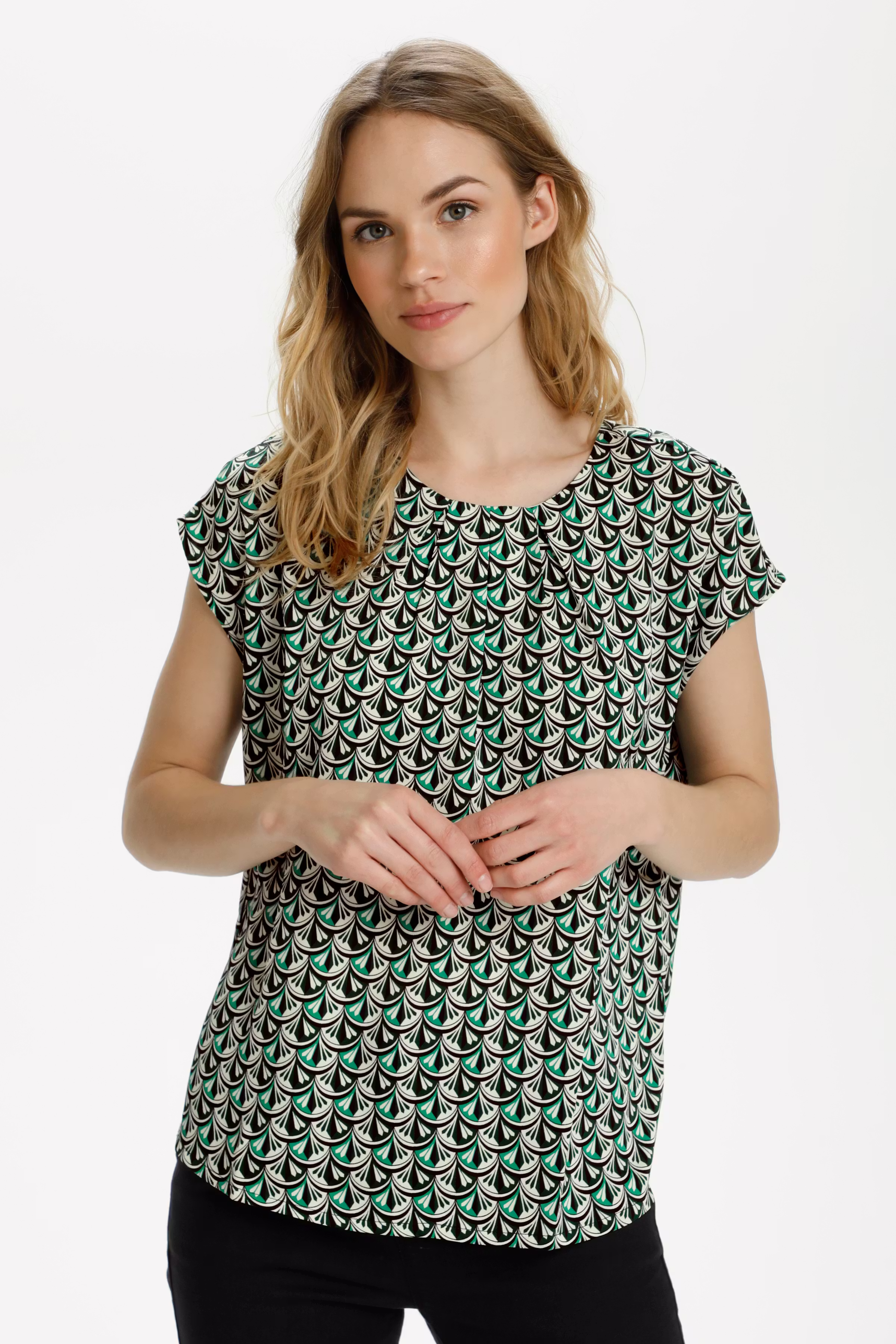 KAann Blouse LOOKBOOK FRONT 10504586-50966