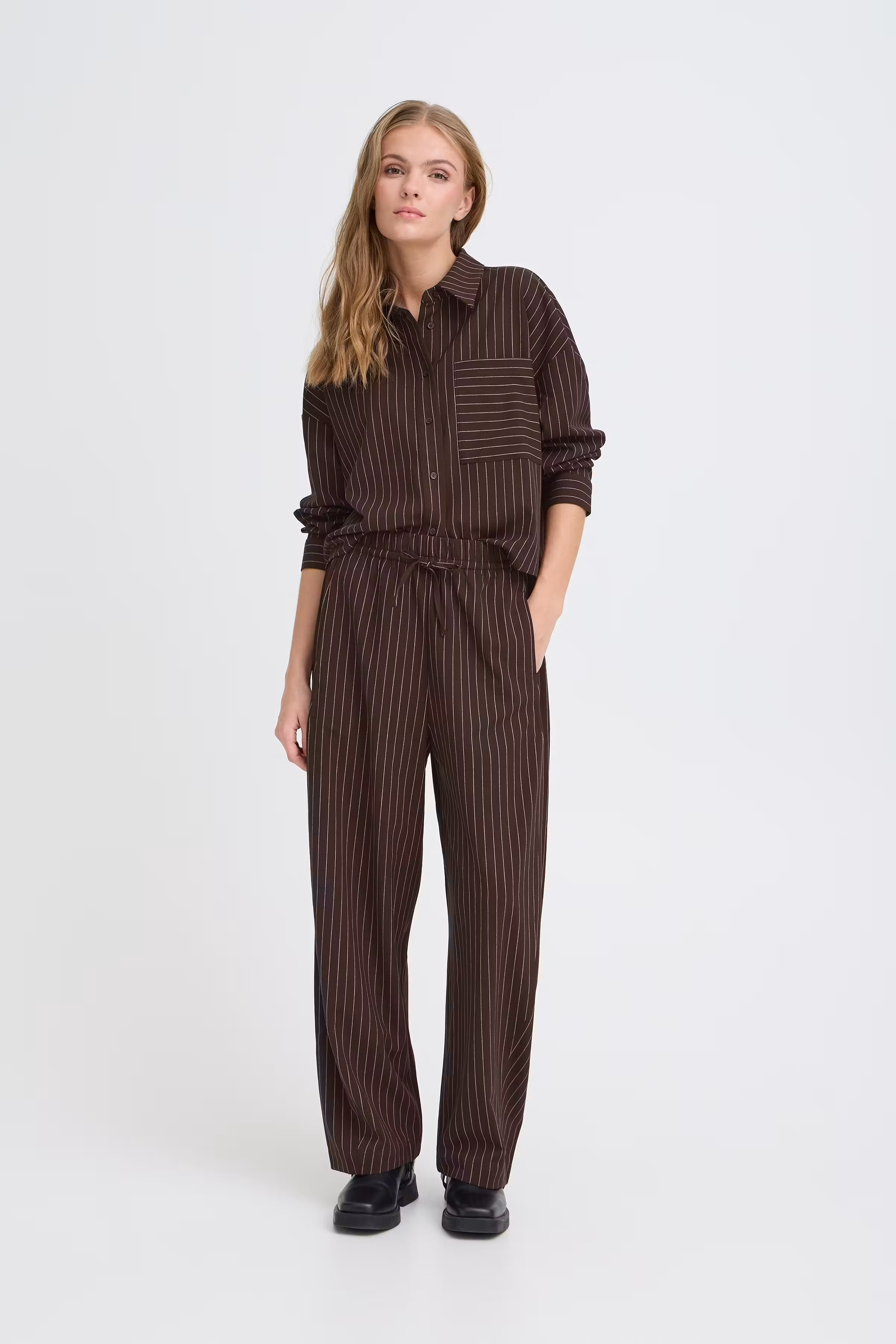 IXTRINE Casual LOOKBOOK FRONT 20123490-190915