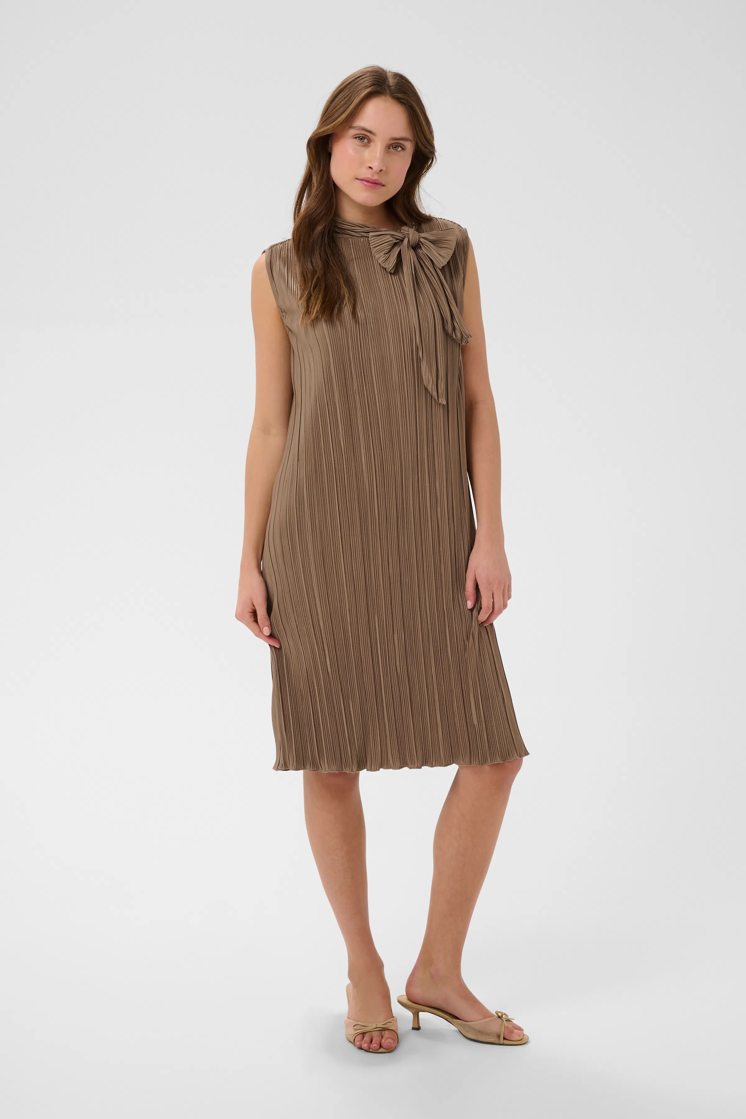 ZuniSZ LOOKBOOK FRONT 30515517-171410