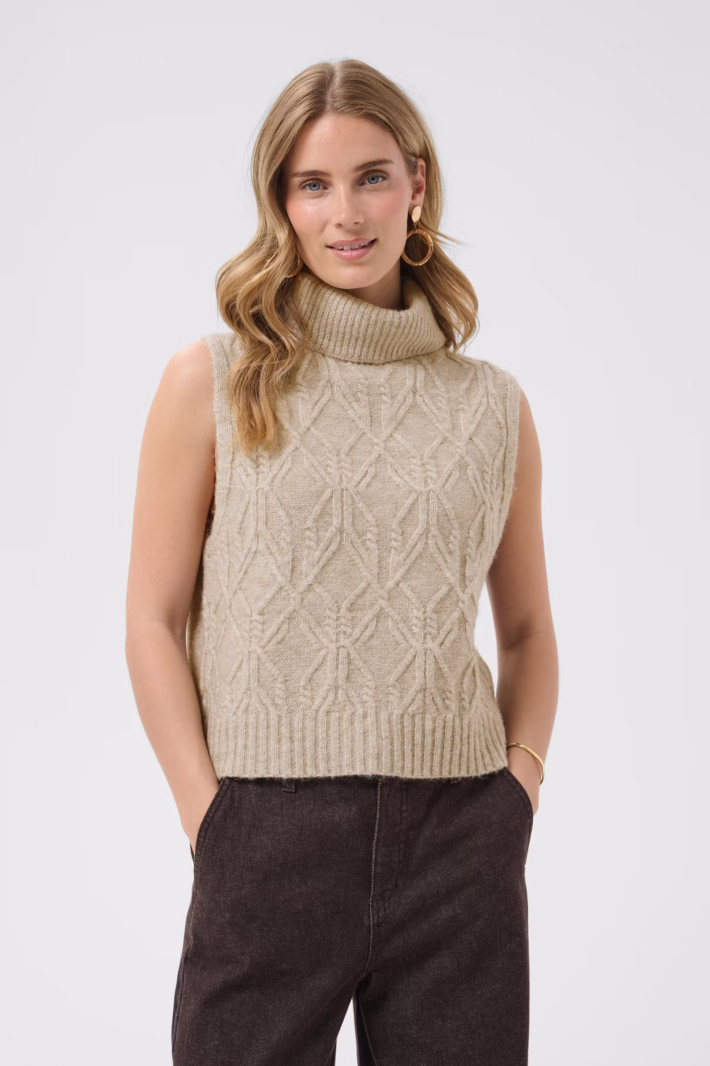 CRElsie Slipover LOOKBOOK FRONT 10615533-1000060