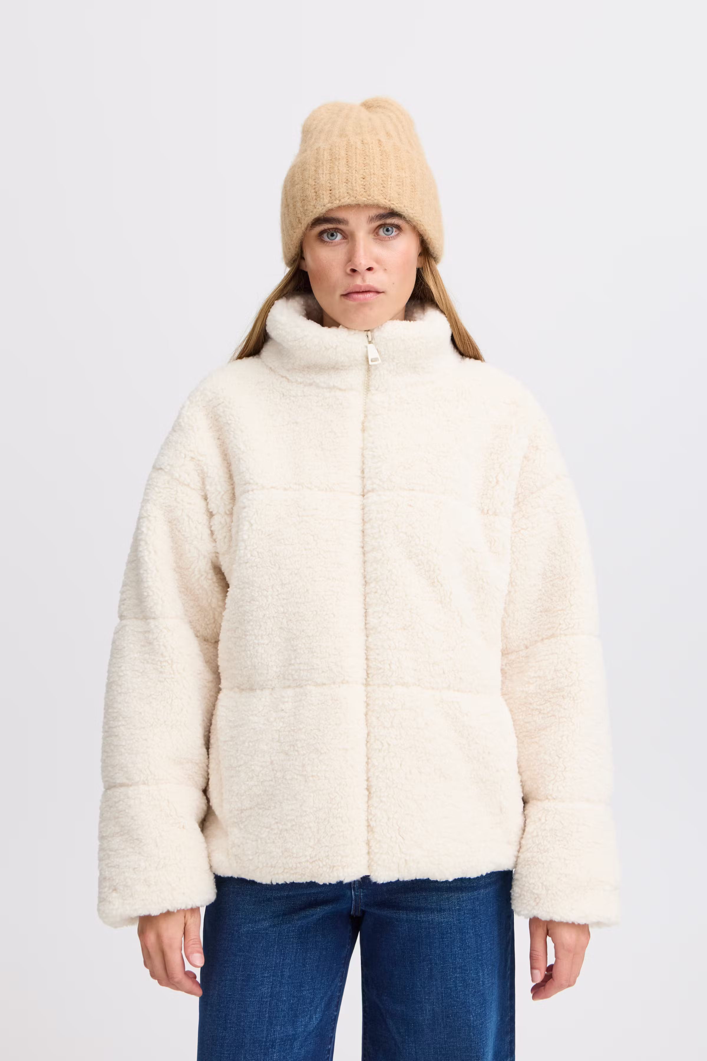 IASOLENE Hood LOOKBOOK FRONT 20122078-1304011