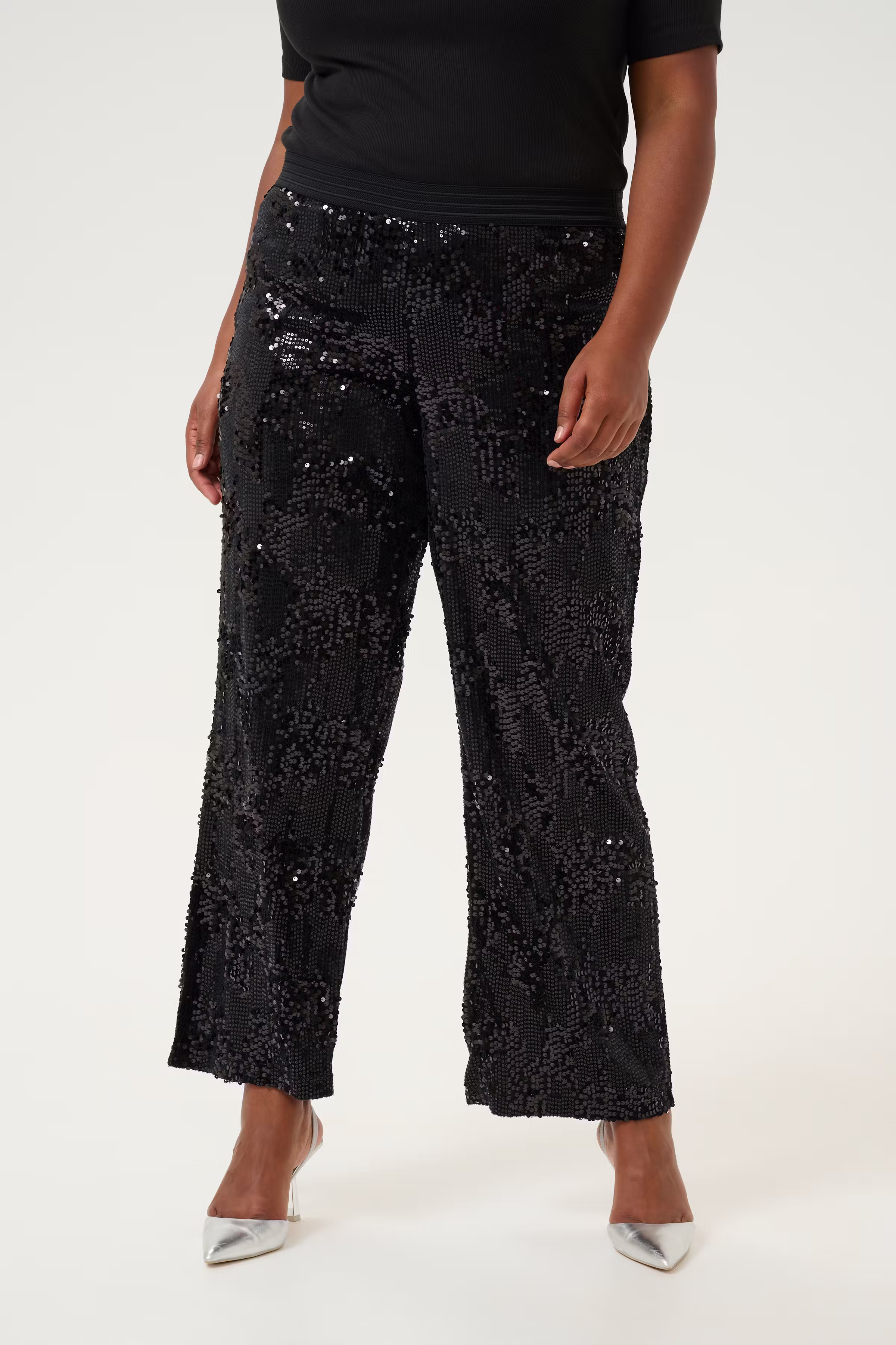 KCnicoleen Sequin Pants LOOKBOOK FRONT 10582726-100121