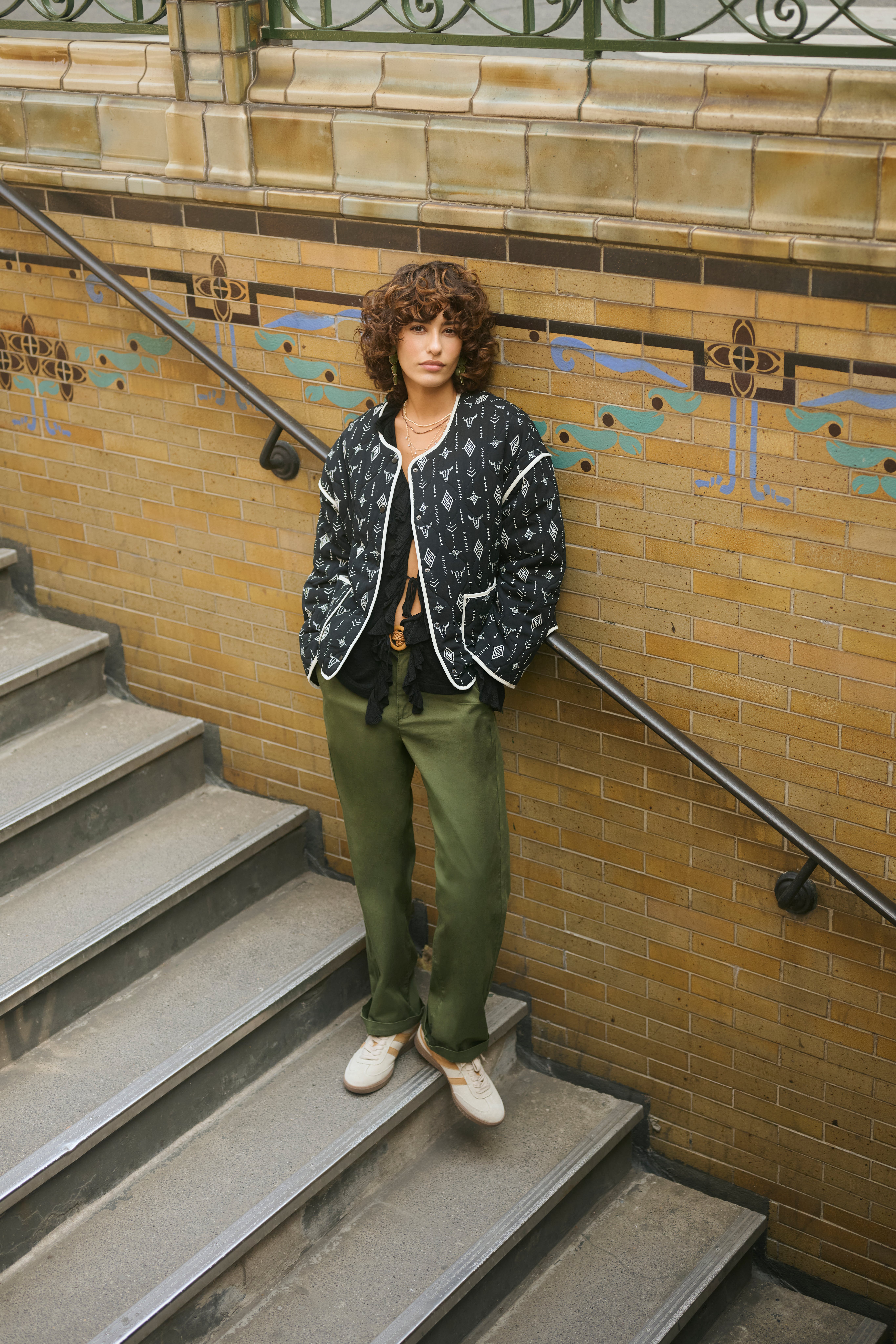 CRNaomi Oberbekleidung LOCATION NONE 10613154-108273