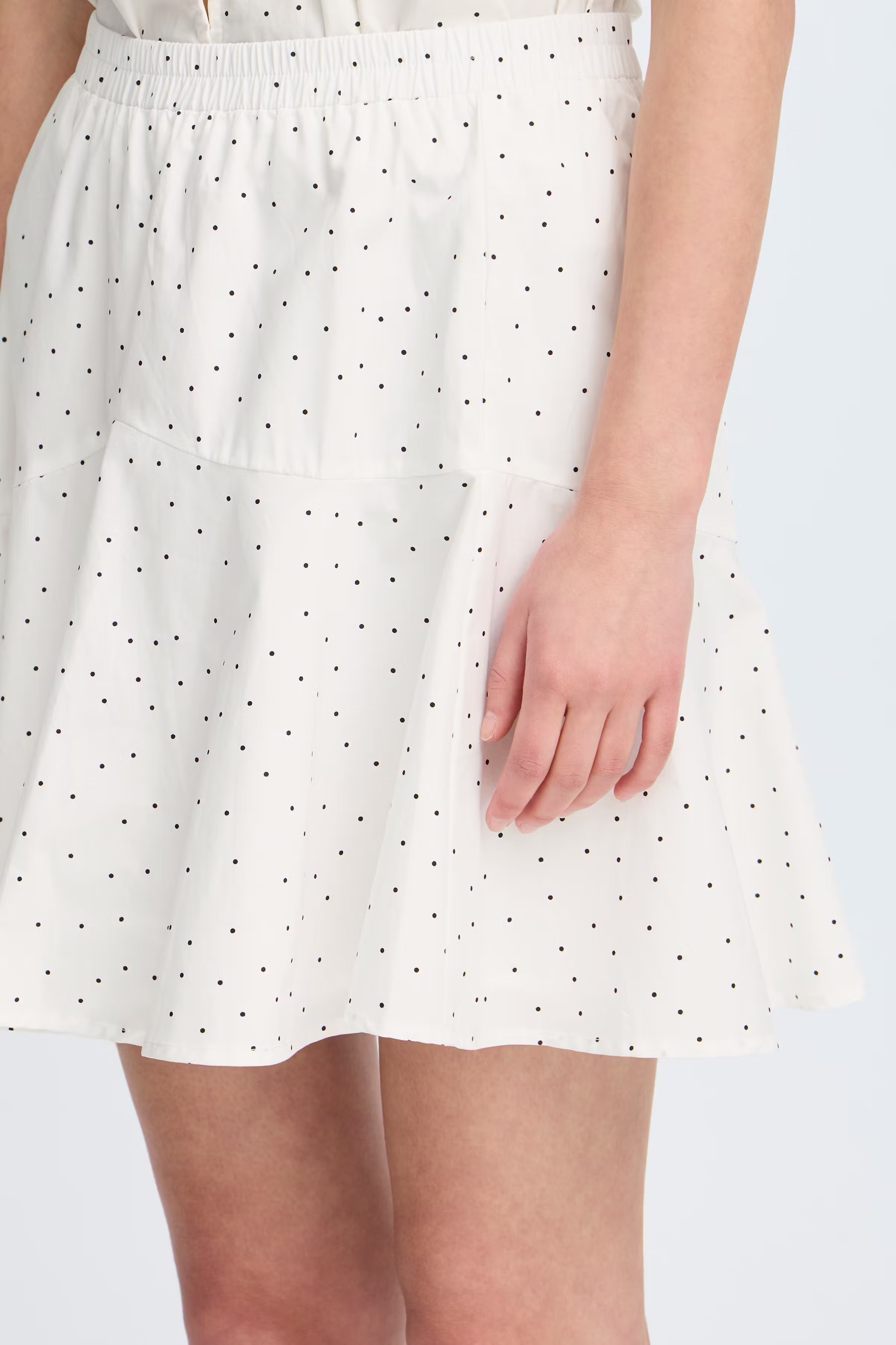 IHXHAZEL Skirt LOOKBOOK DETAIL 20123774-114201