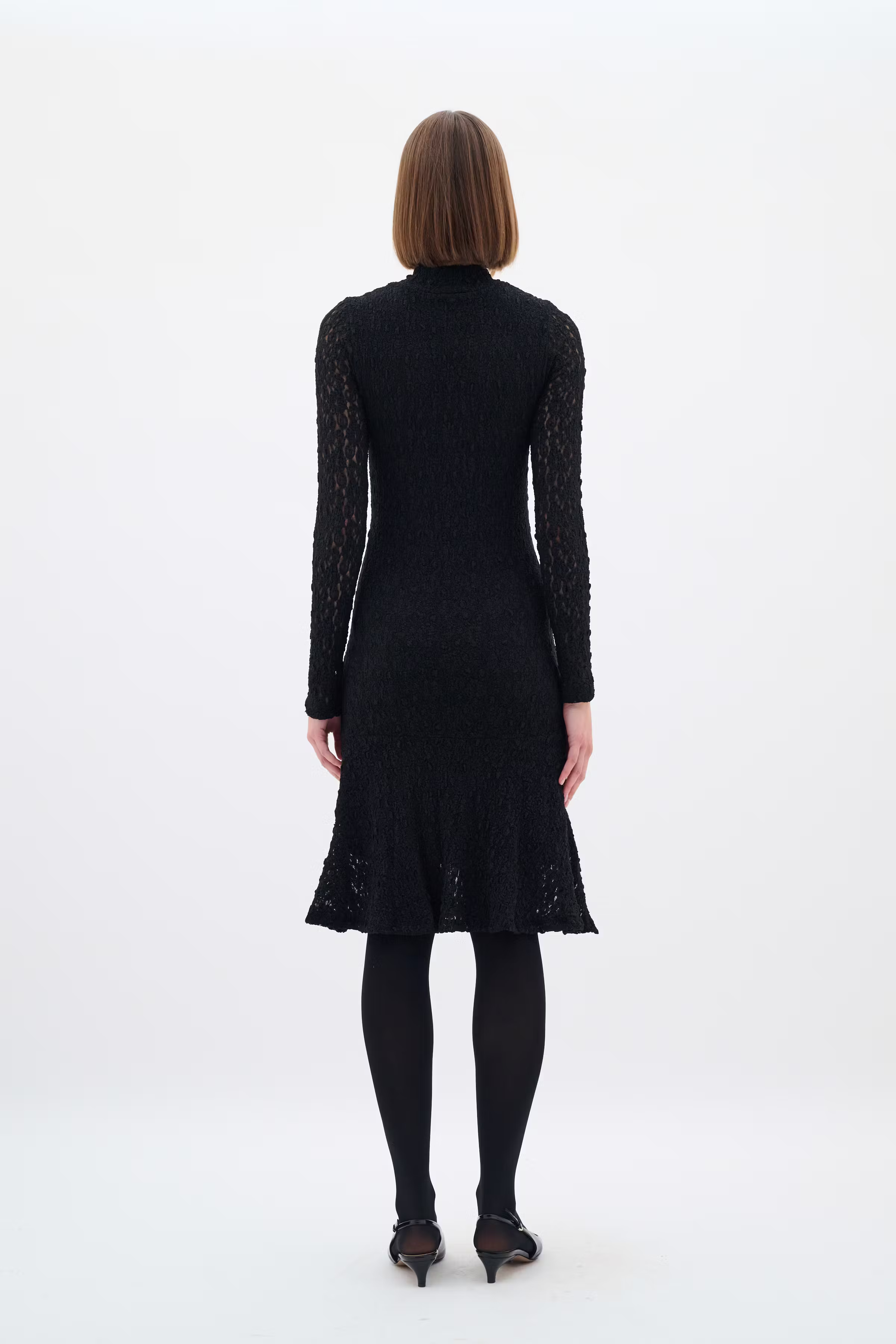 RissaIW Kjole LOOKBOOK BACK 30110402-194008