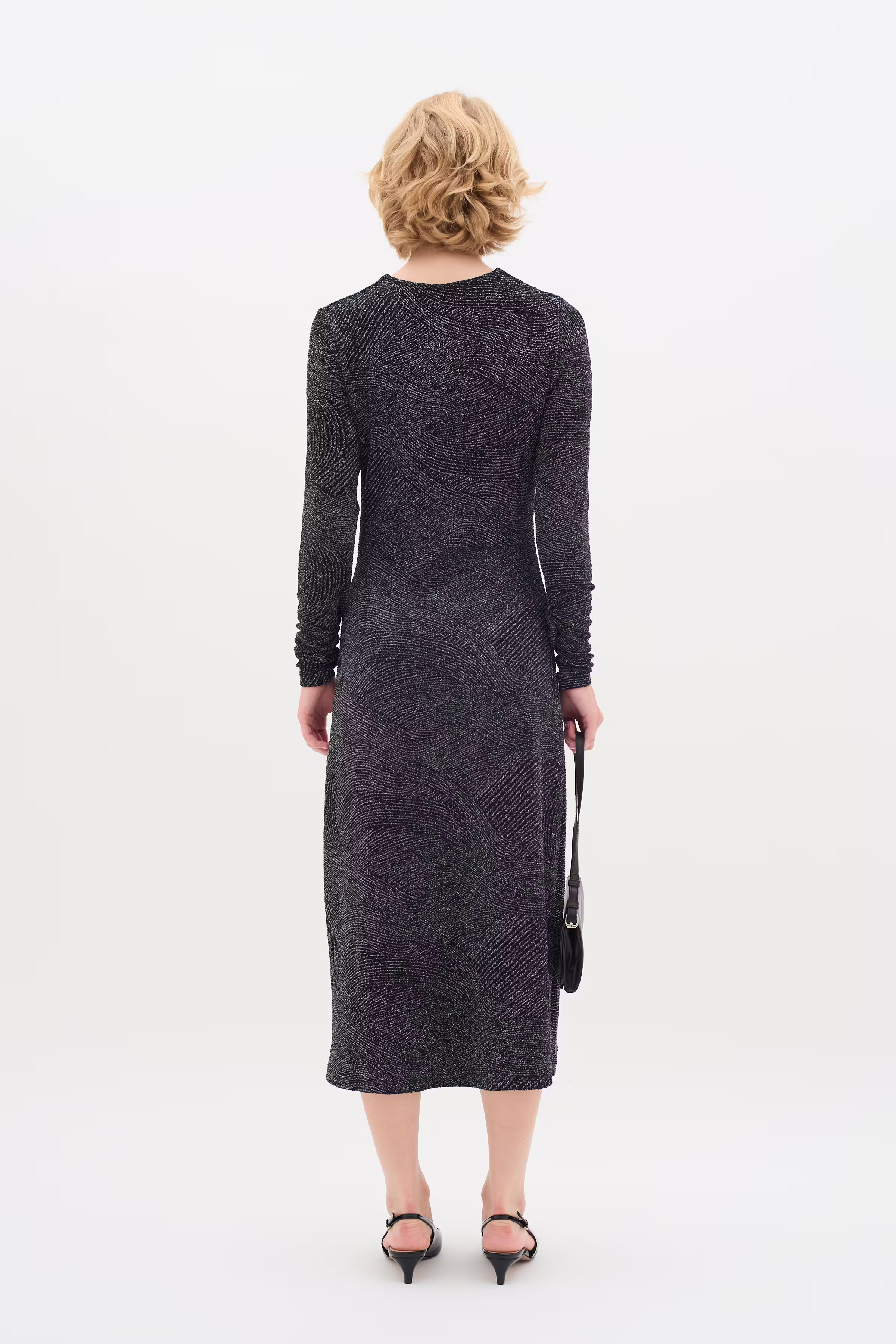 GianaIW Kjole LOOKBOOK BACK 30108416-301807