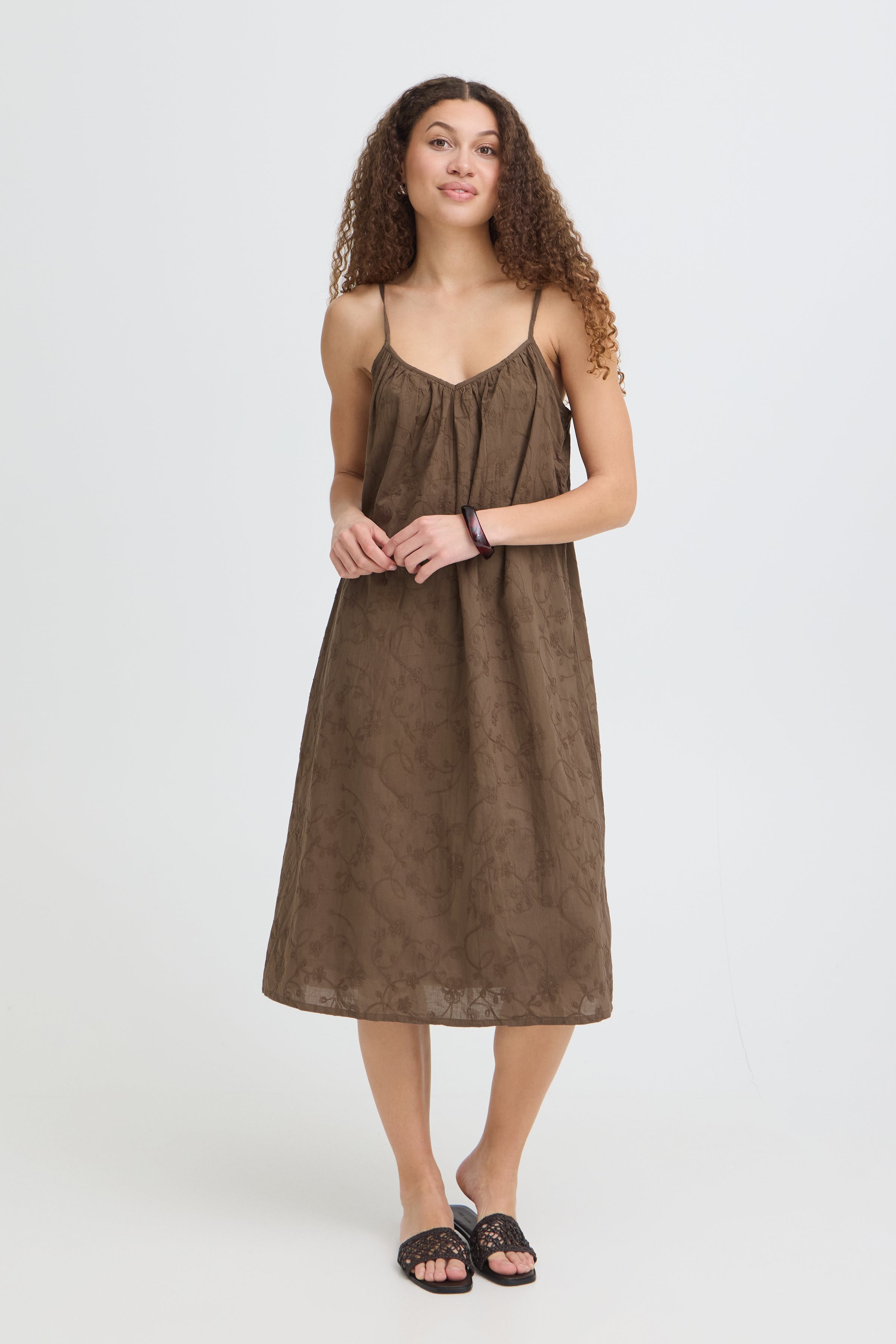 FREMMY Kjole LOOKBOOK FRONT 20617801-900007543