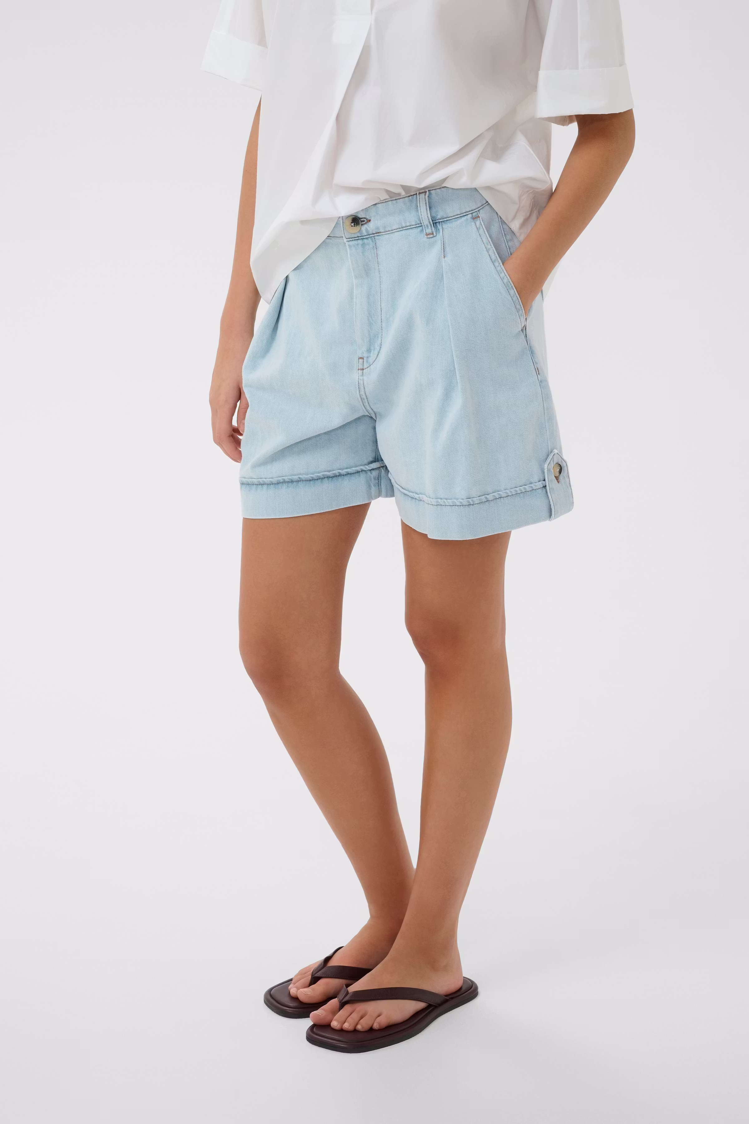 ELLYIW DENIM Shorts LOOKBOOK FRONT 30112552-900006621