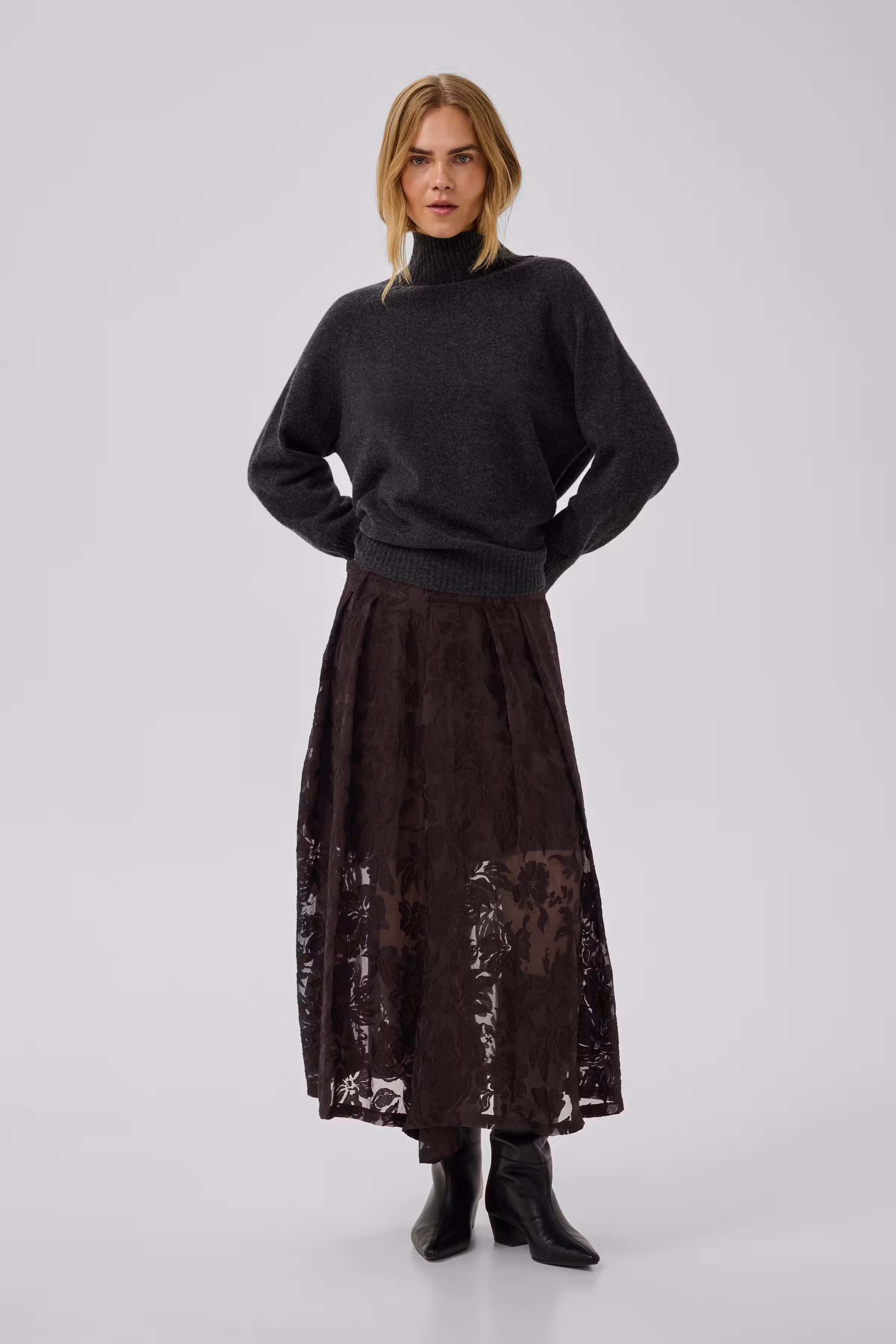MWEnya Spitzenrock LOOKBOOK FRONT 10705753-1000133