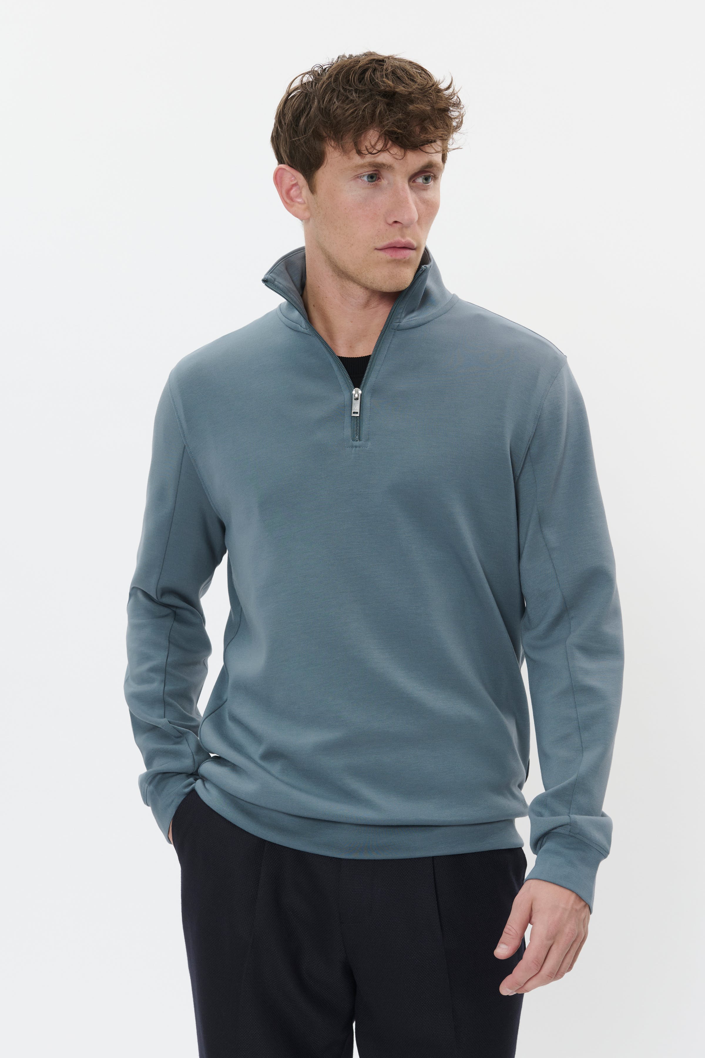 MAkade Pullover LOOKBOOK FRONT 30207518-184214