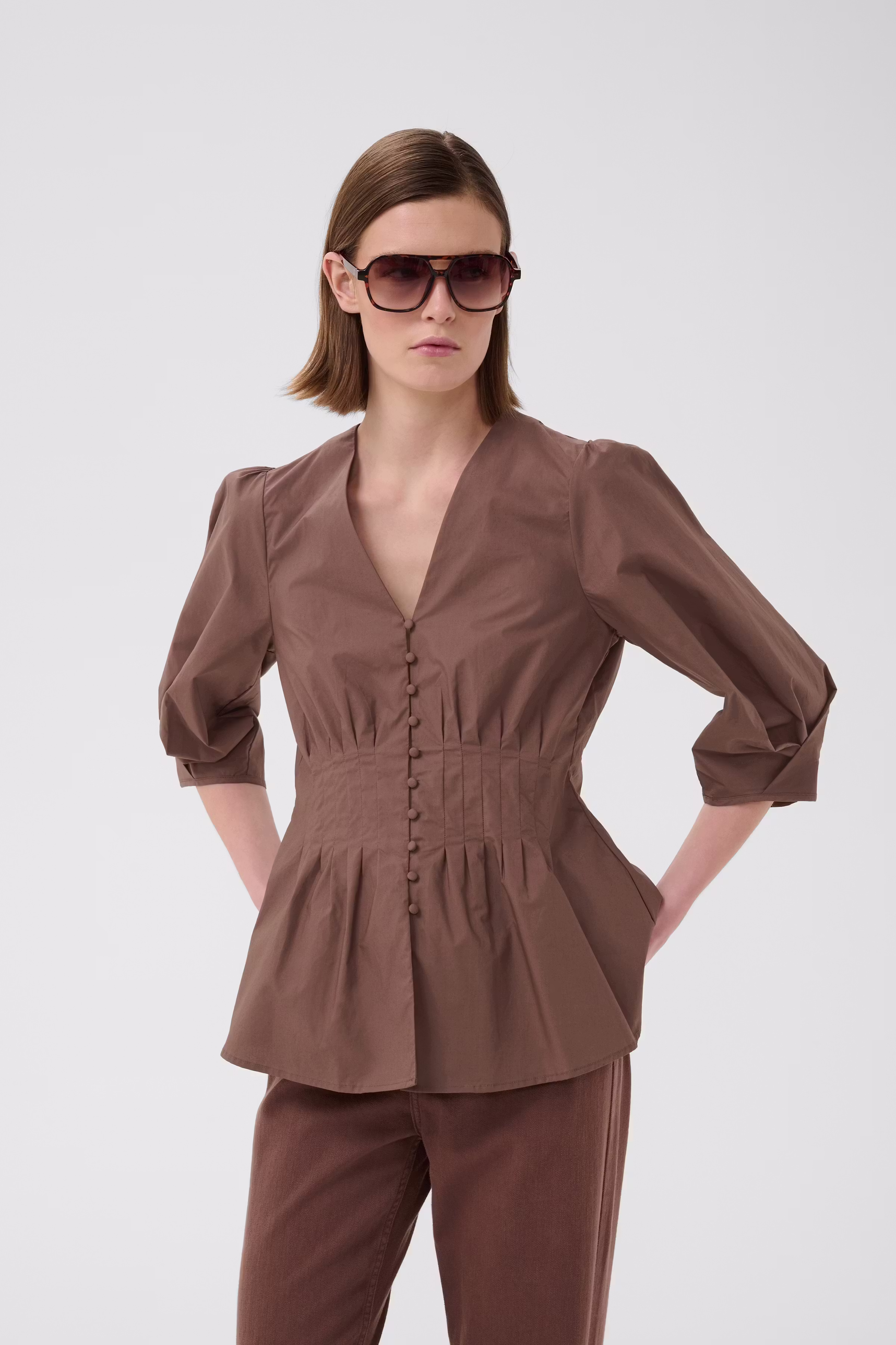 HAZEIW Top LOOKBOOK FRONT 30112710-181307