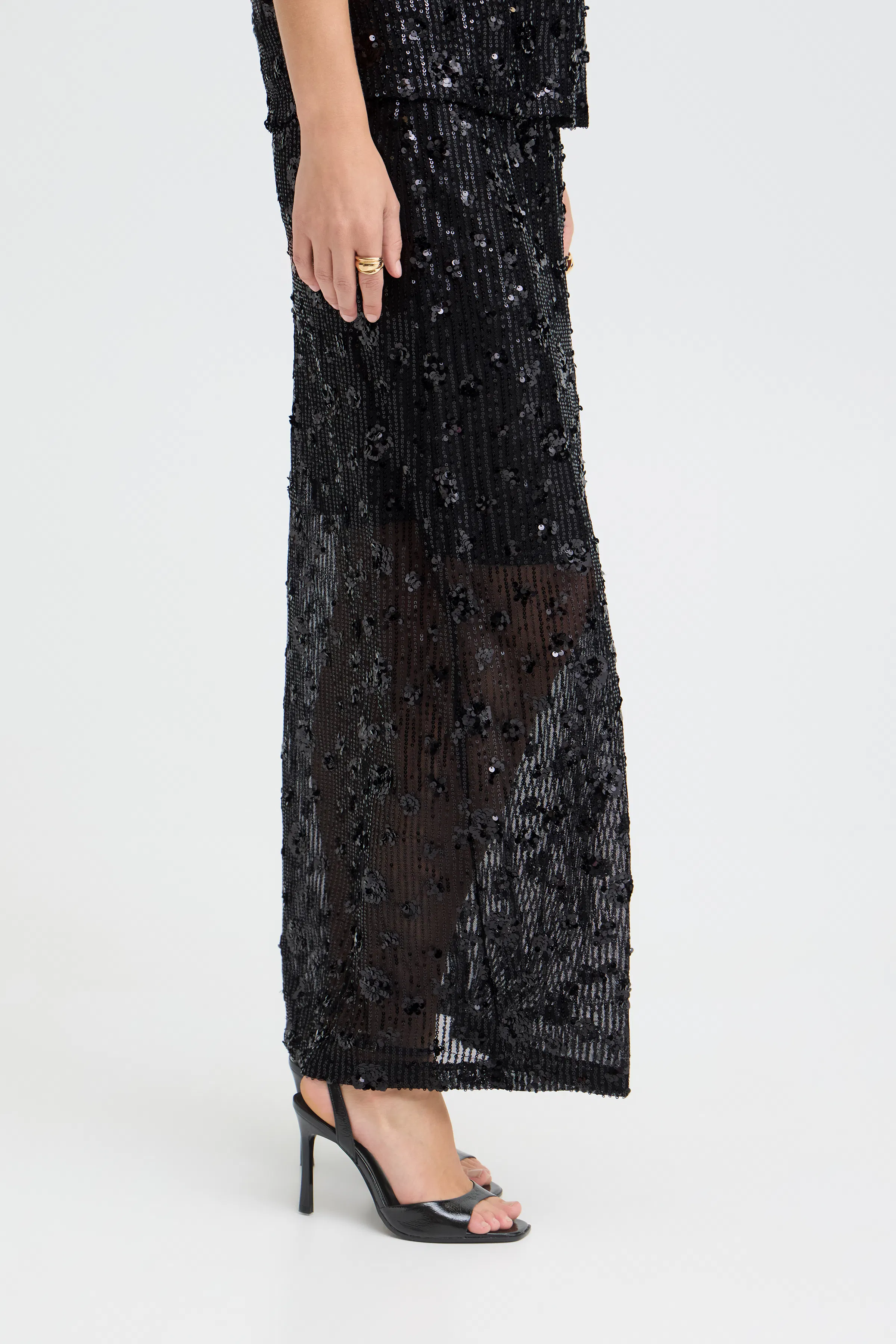 PZFOSIA Skirt LOOKBOOK FRONT 50210794-193911