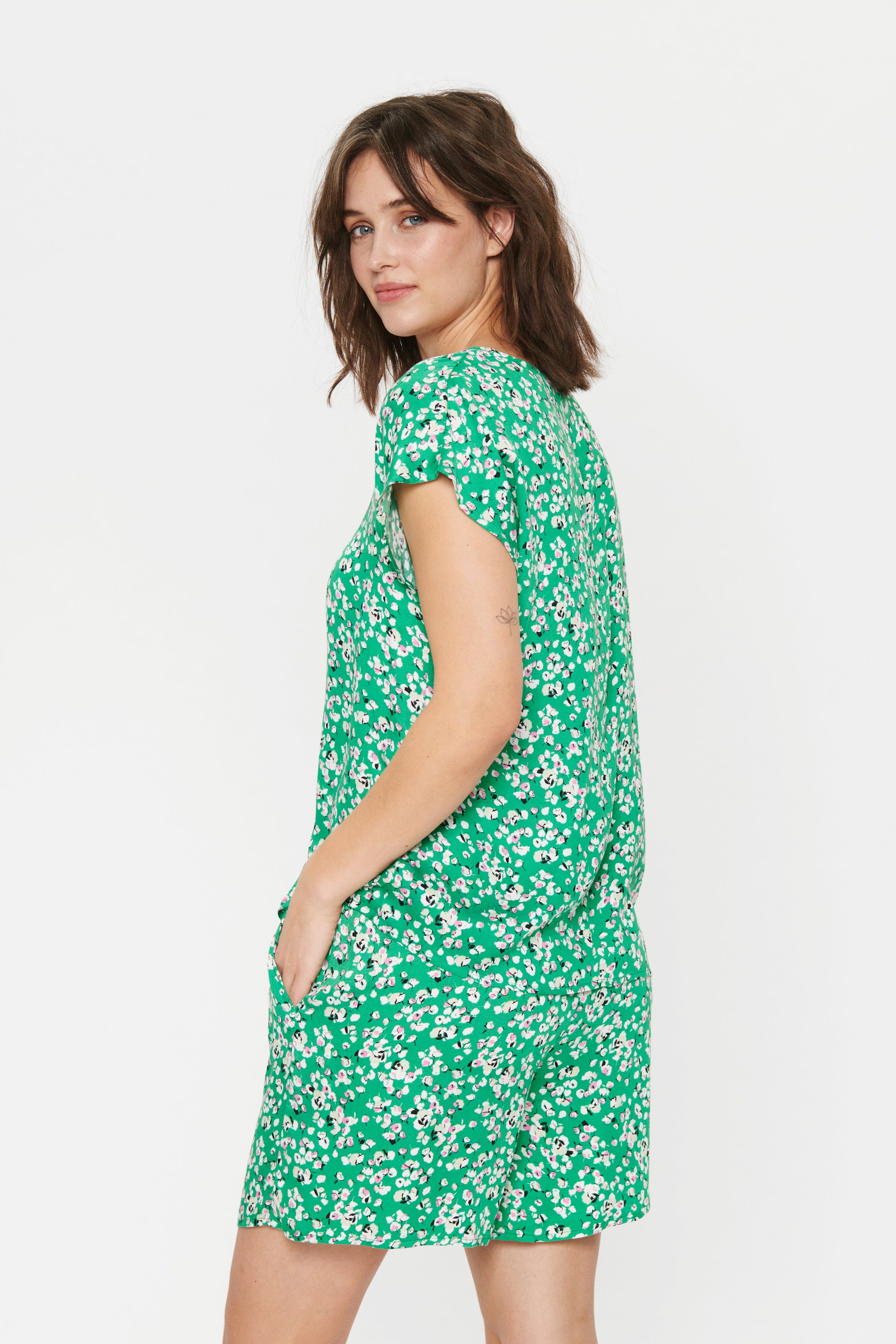 MaddinSZ Top LOOKBOOK BACK 30511926-600363