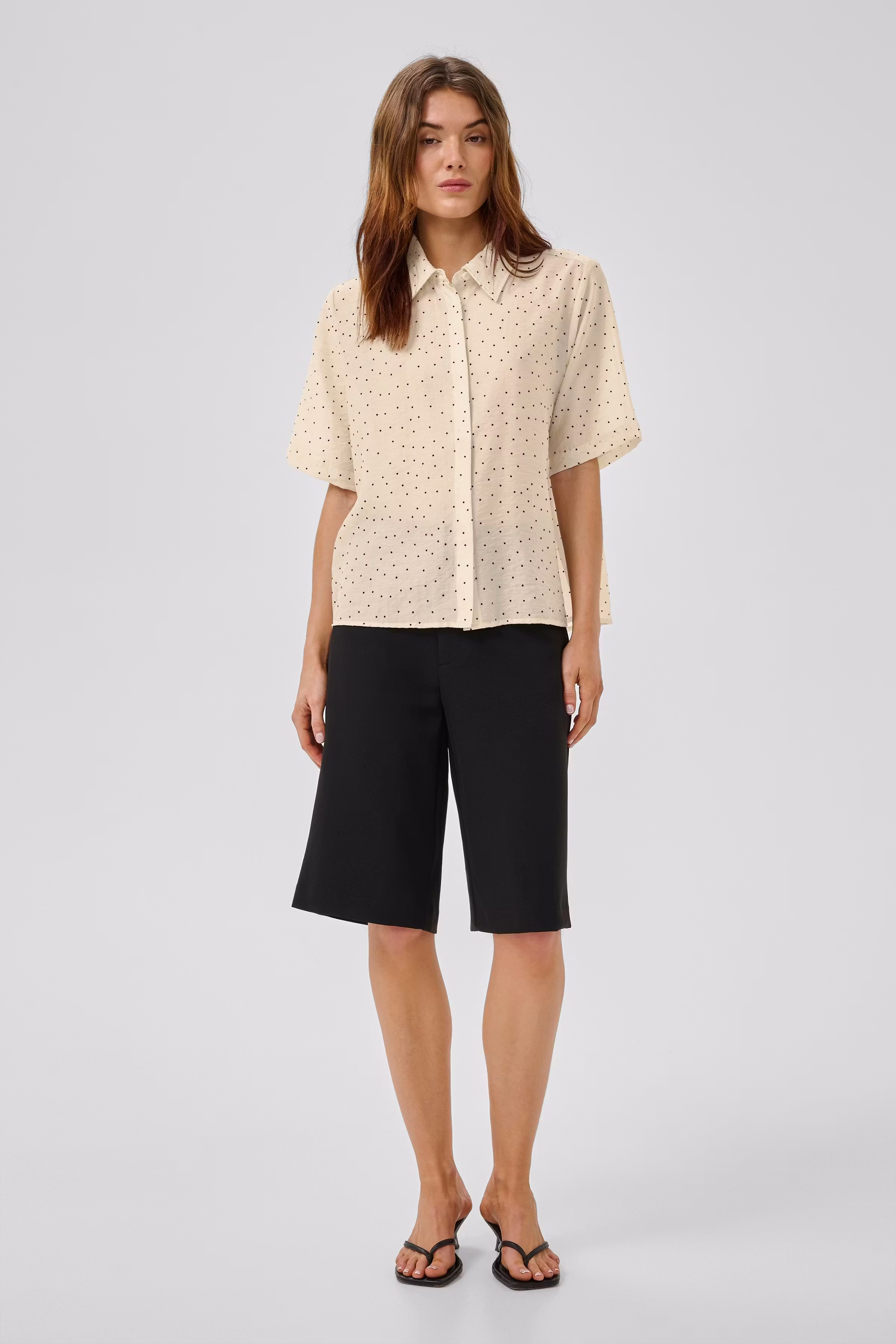 MWHally Shirt LOOKBOOK FRONT 10705610-109613