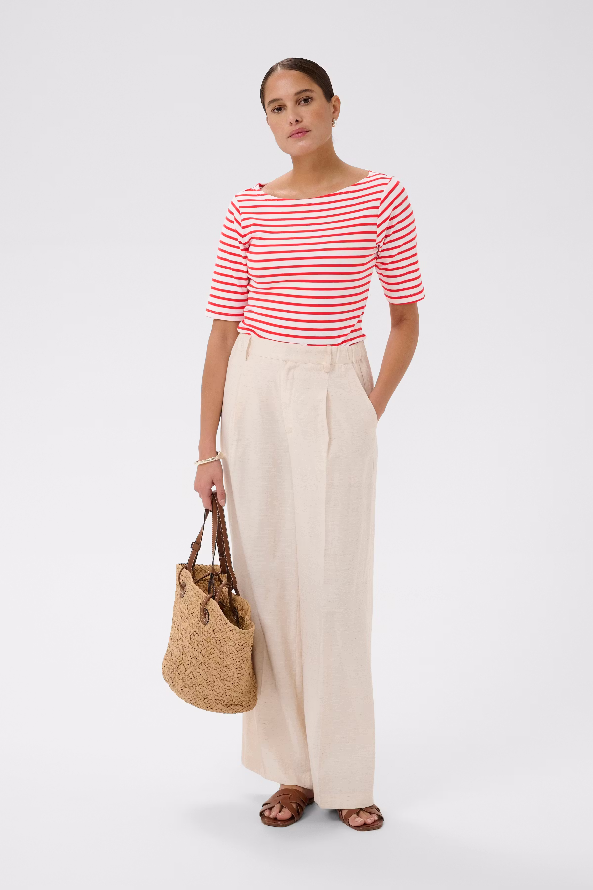 KAliddy T-shirt LOOKBOOK FRONT 10511832-109778