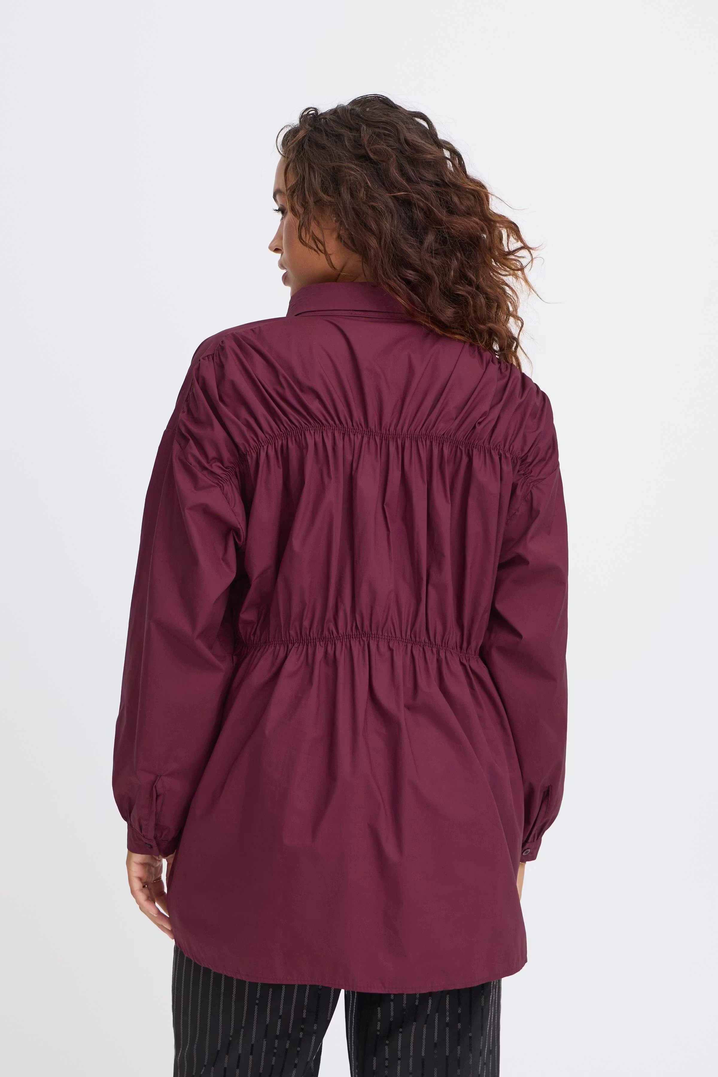 SBMIAS Bluse LOOKBOOK BACK 22101119-191724