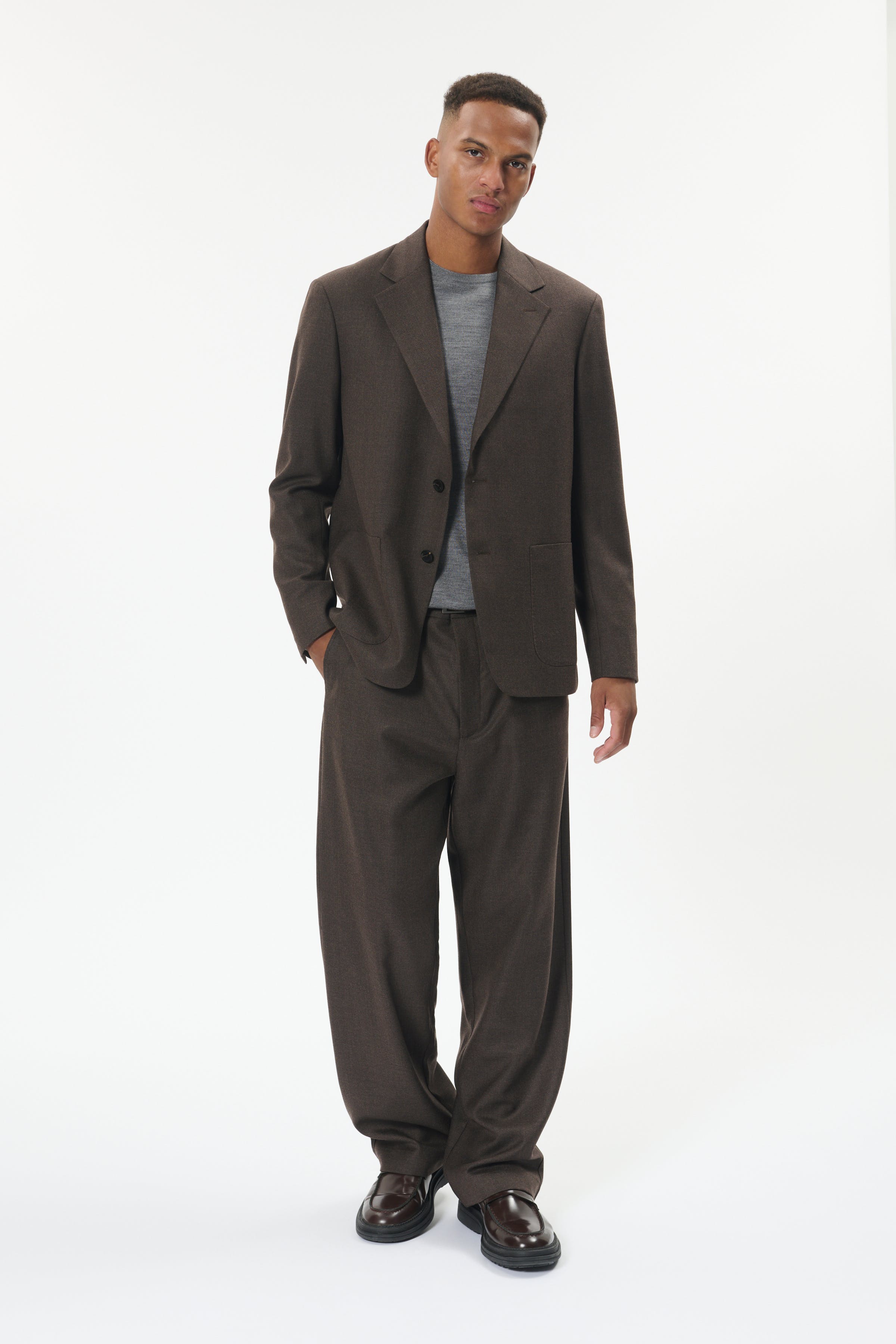 MAchino Broek LOOKBOOK FRONT 30208813-191018