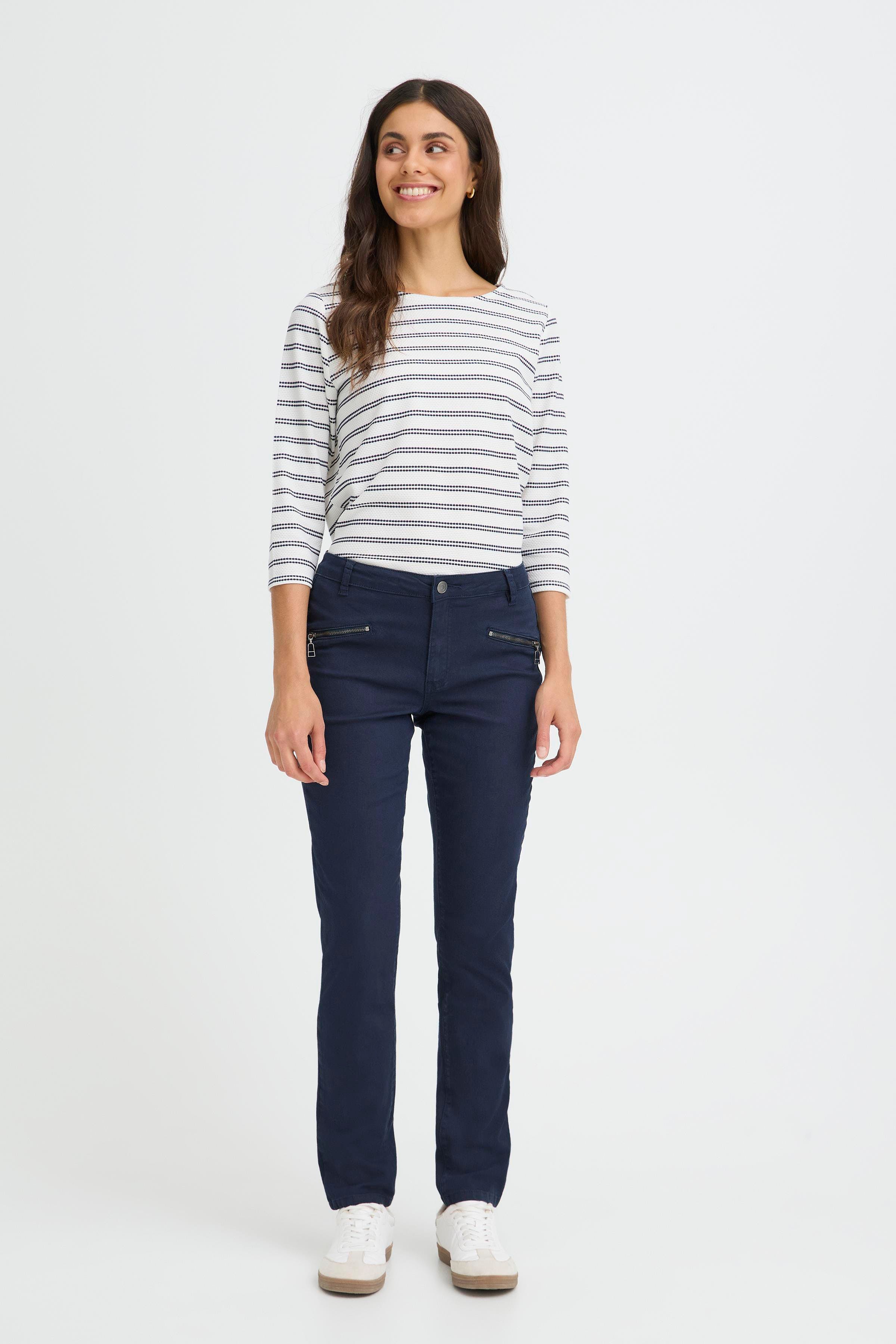 FRZENIA Hose LOOKBOOK FRONT 20617460-193923