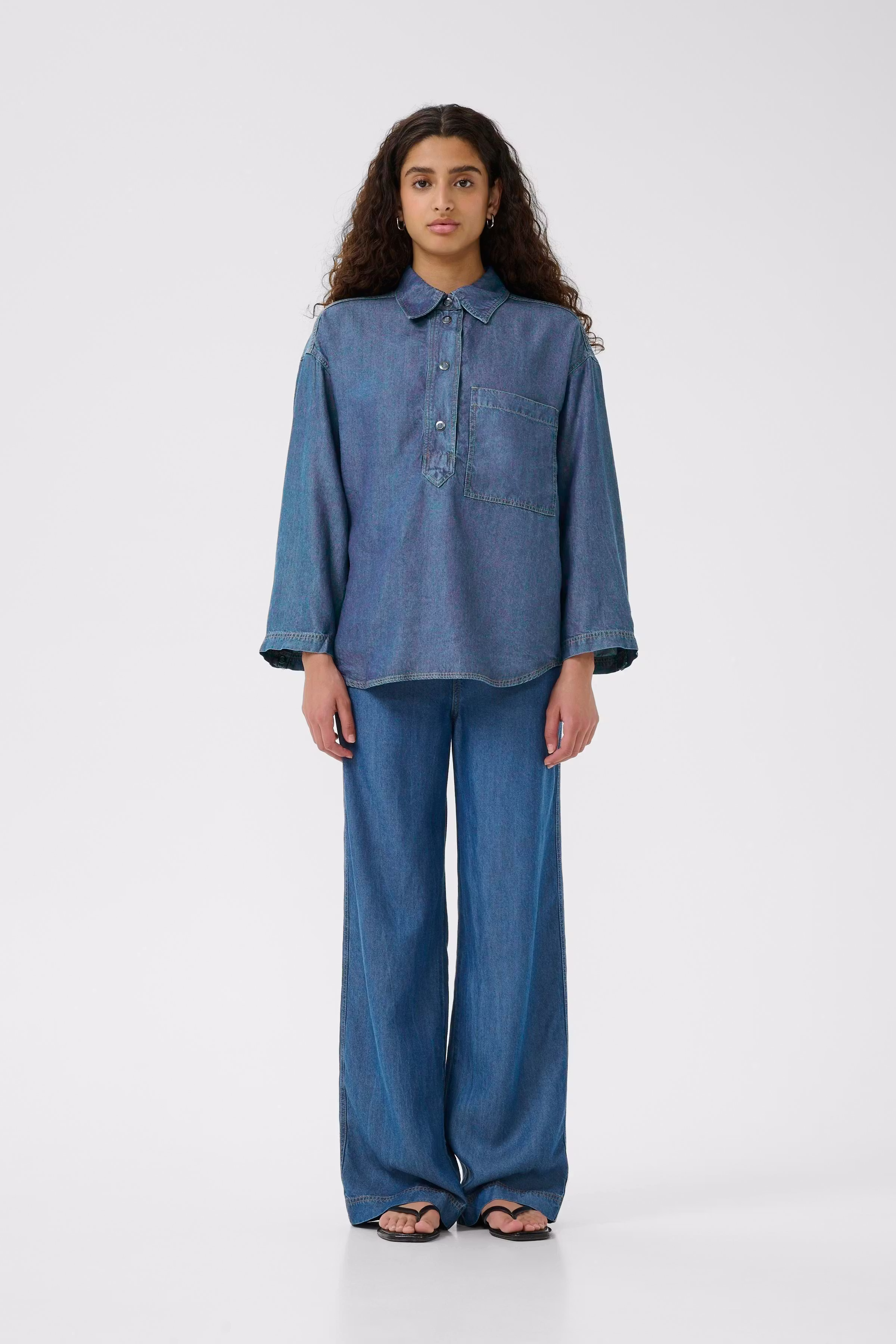 PhilipaIW Shirt LOOKBOOK FRONT 30109177-301979