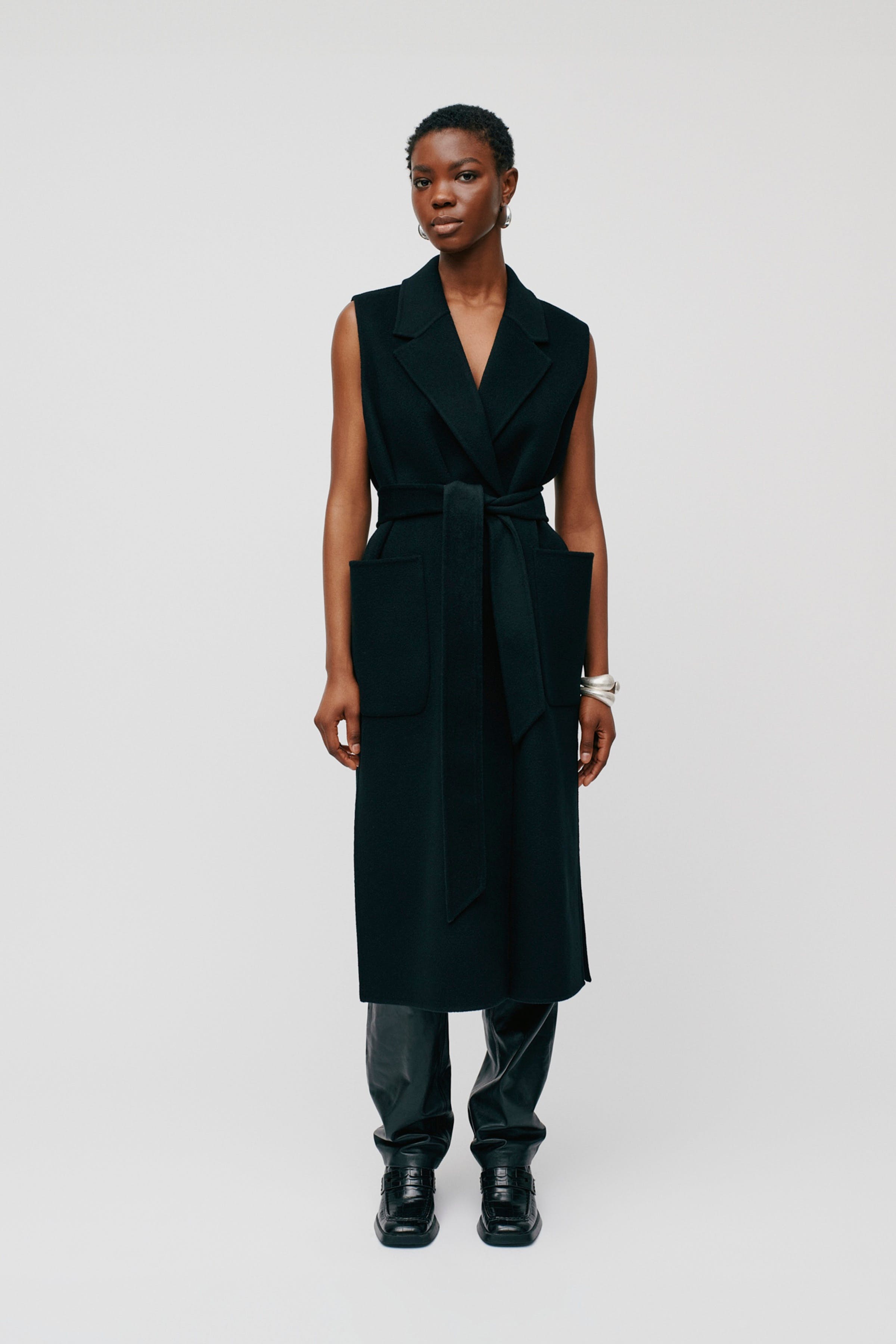 CLARISSA Coat LOOKBOOK FRONT 30600177-BK999