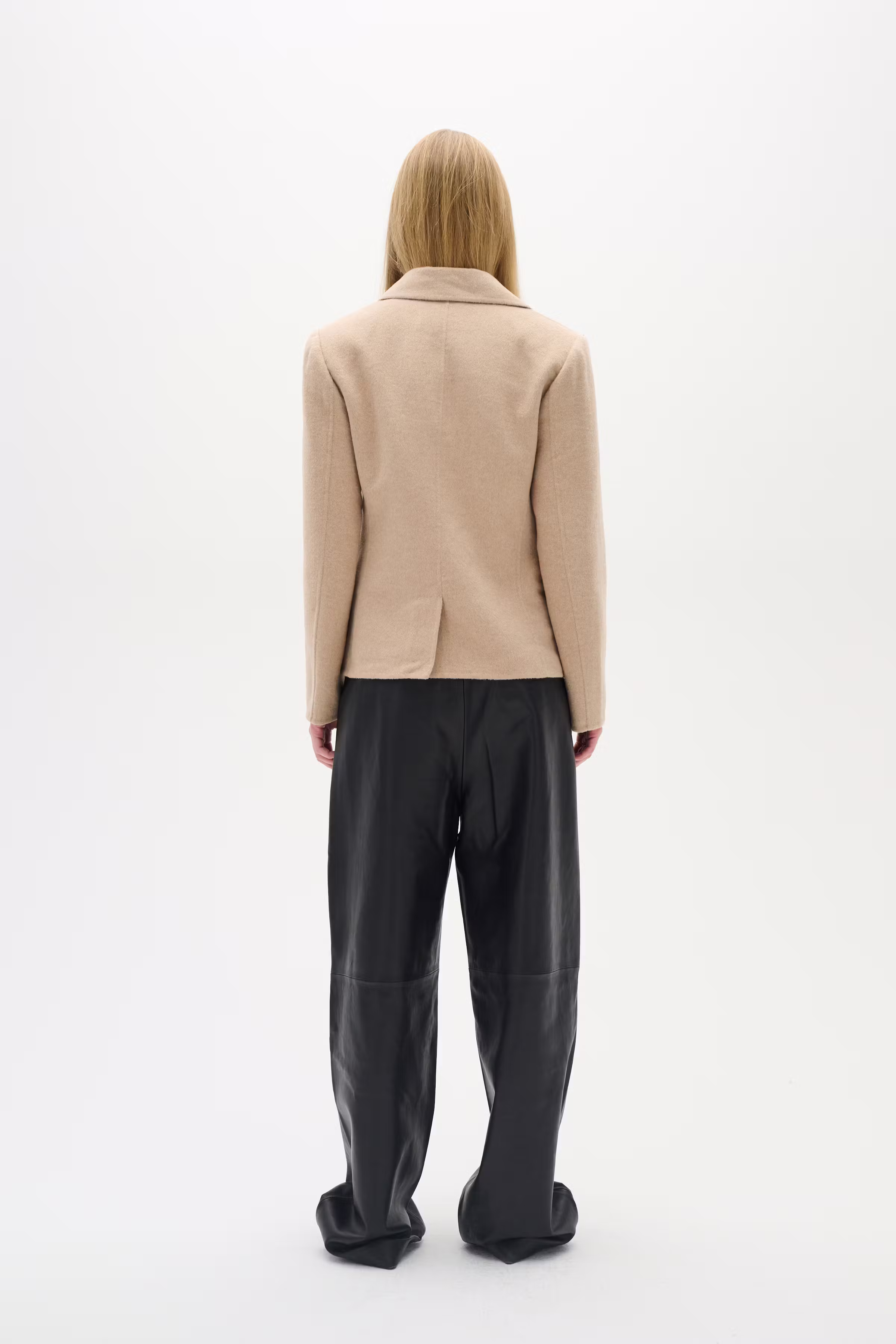 UlaniIW Frakke LOOKBOOK BACK 30110046-151020