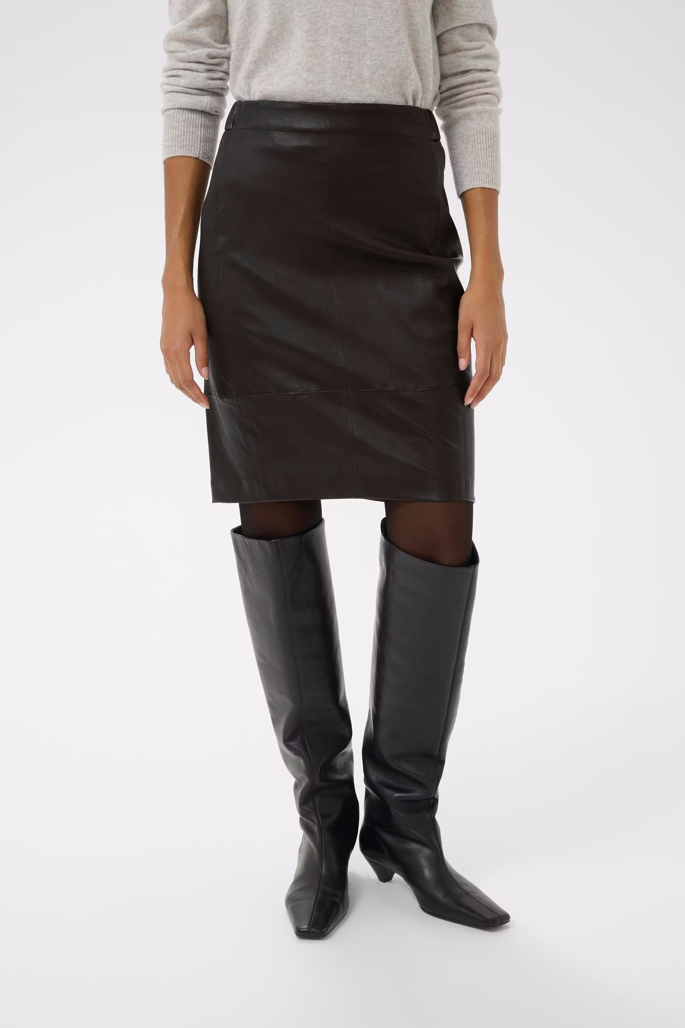 Luella Premium Leatherskirt LOOKBOOK FRONT 30104310-10050