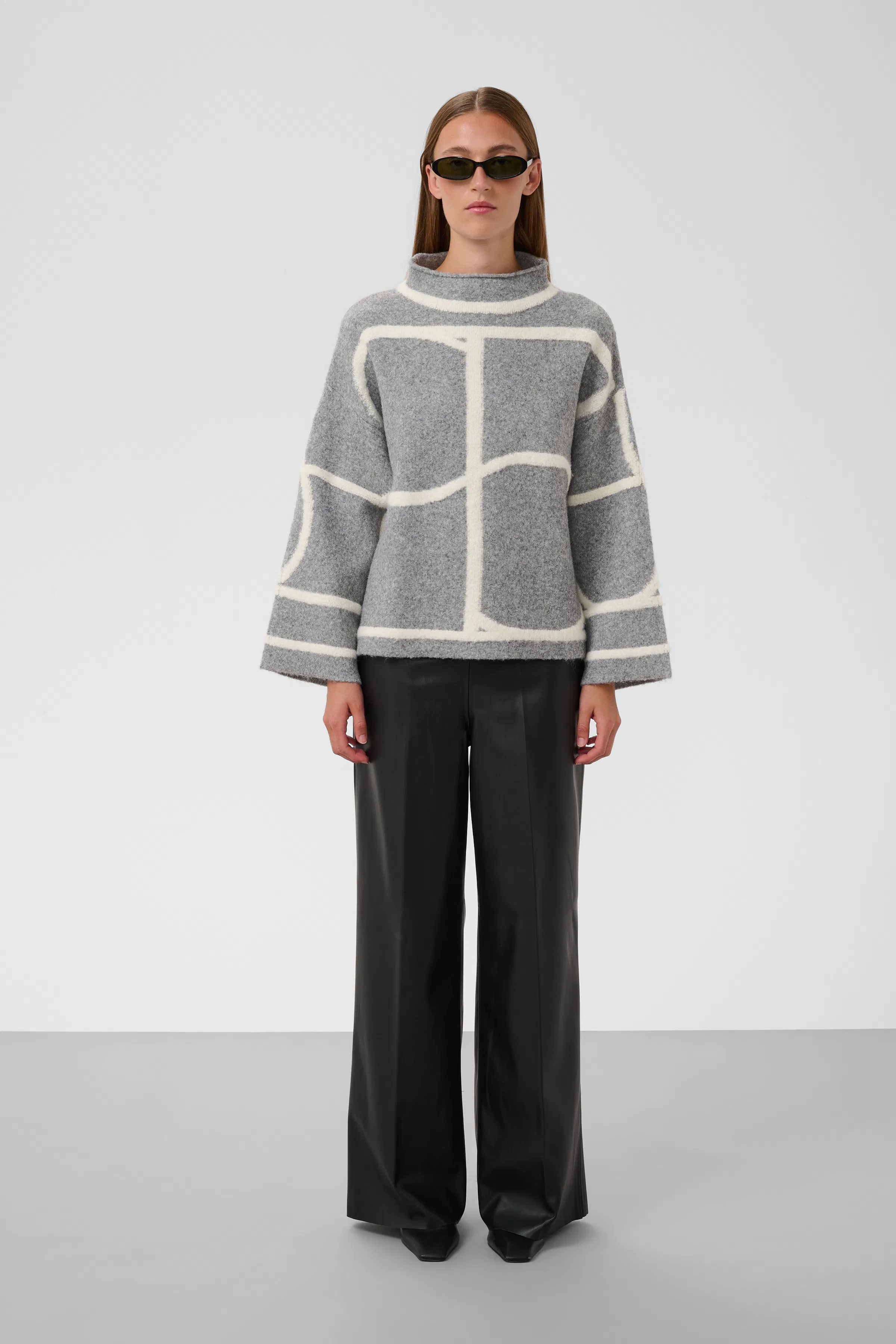 SLSorea Pullover LOOKBOOK FRONT 30408778-305554