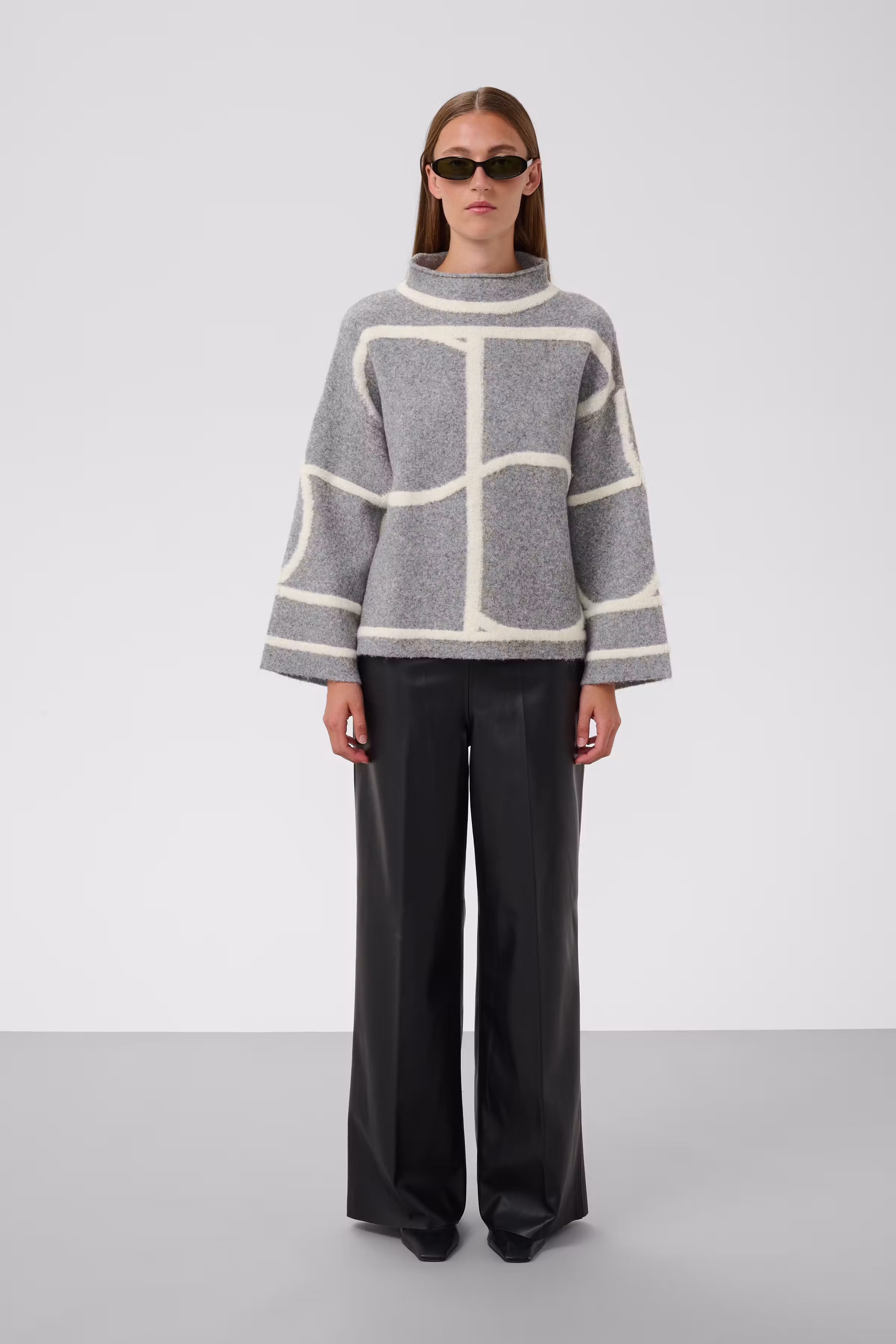 SLSorea Pullover LOOKBOOK FRONT 30408778-305554