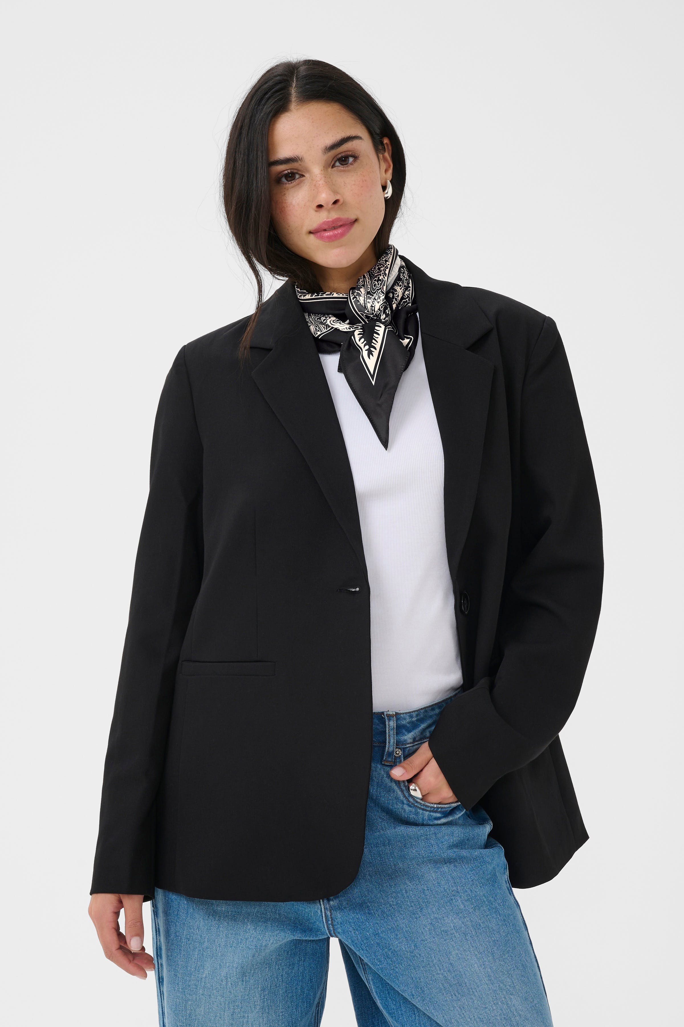 KAcharlotte Tuch LOOKBOOK FRONT 10512252-110007