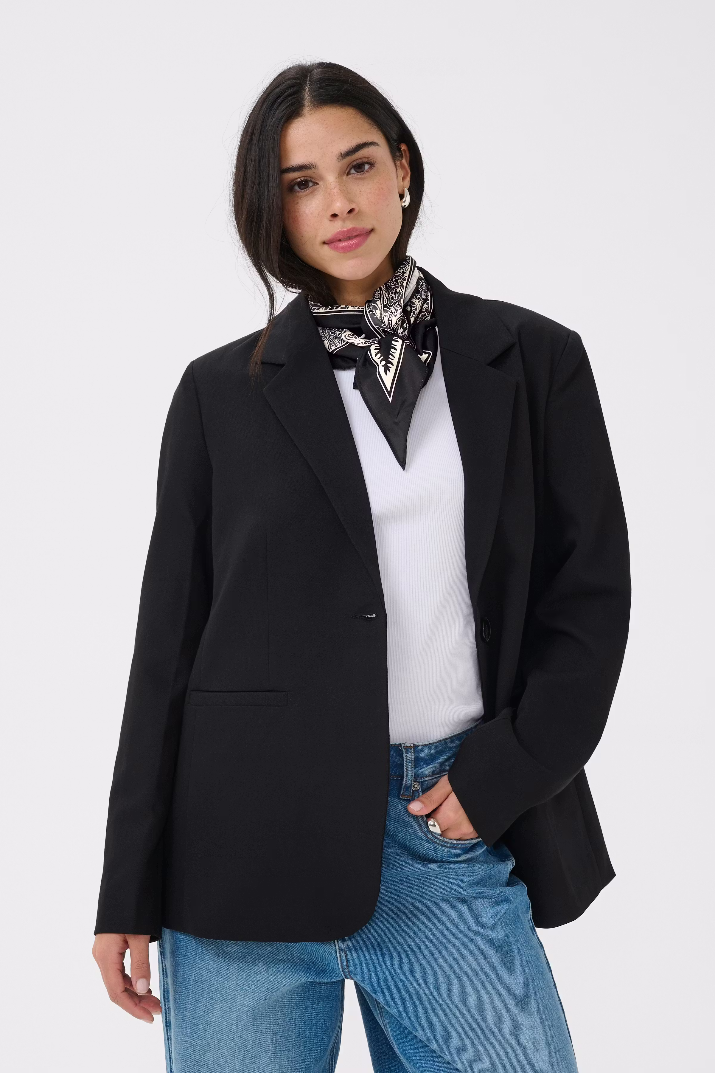 KAcharlotte Tuch LOOKBOOK FRONT 10512252-110007