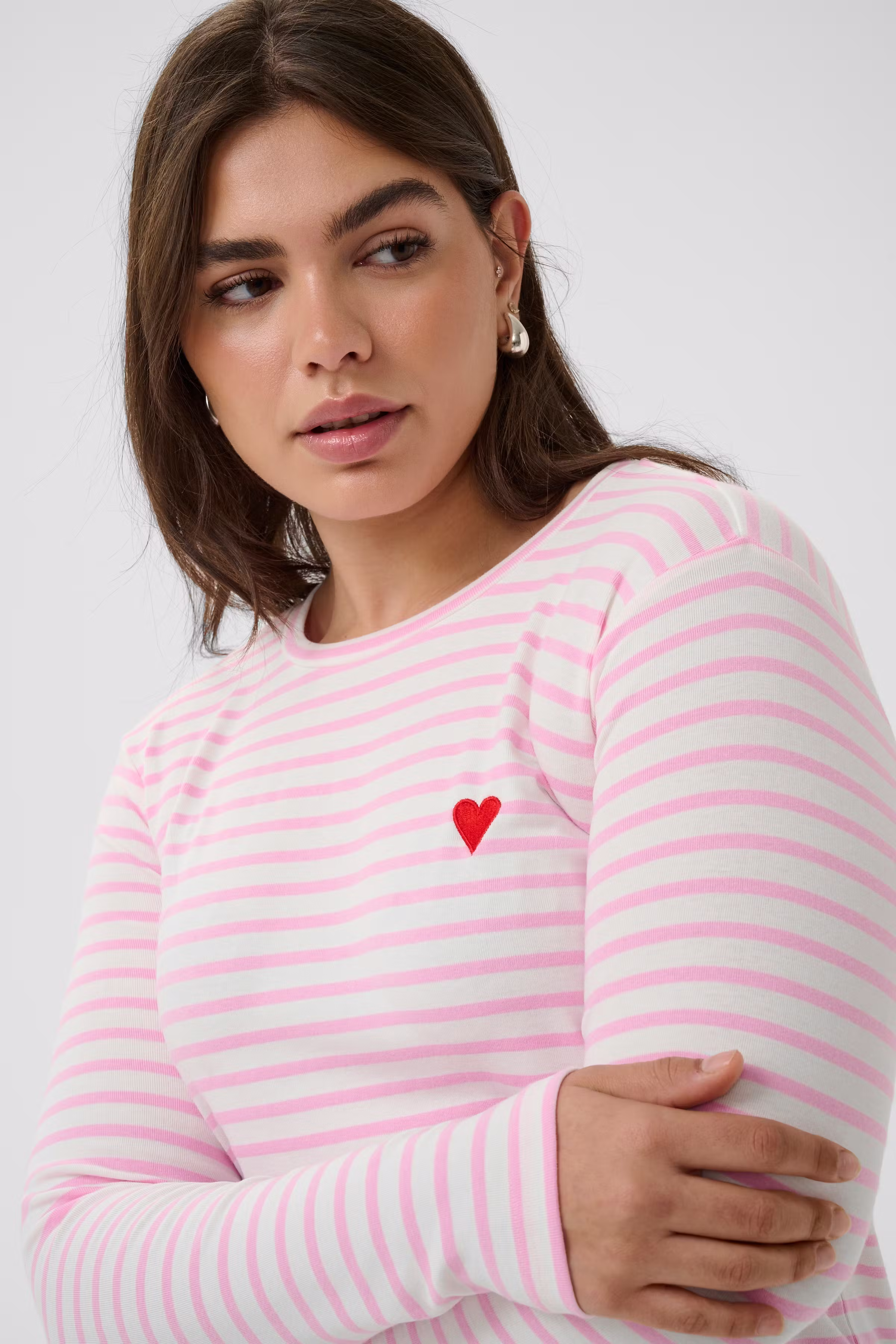 KClia T-shirt LOOKBOOK DETAIL 10580179-109527