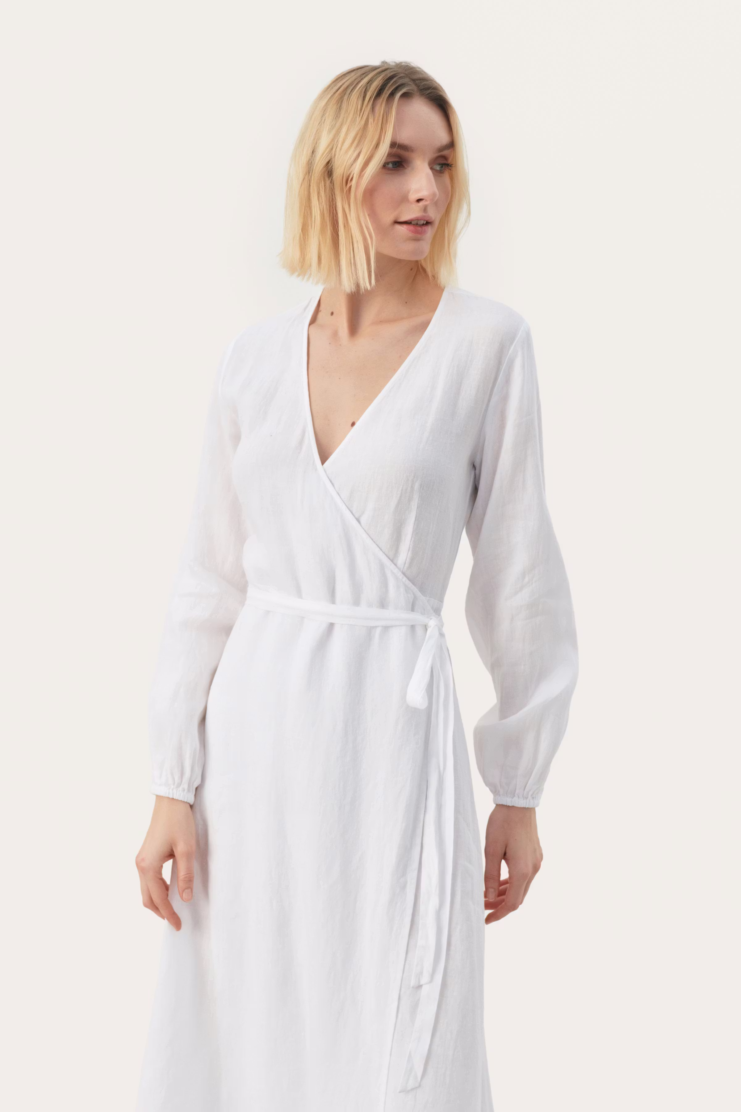 ElinoraPW Omslagjurk LOOKBOOK FRONT 30308404-110601