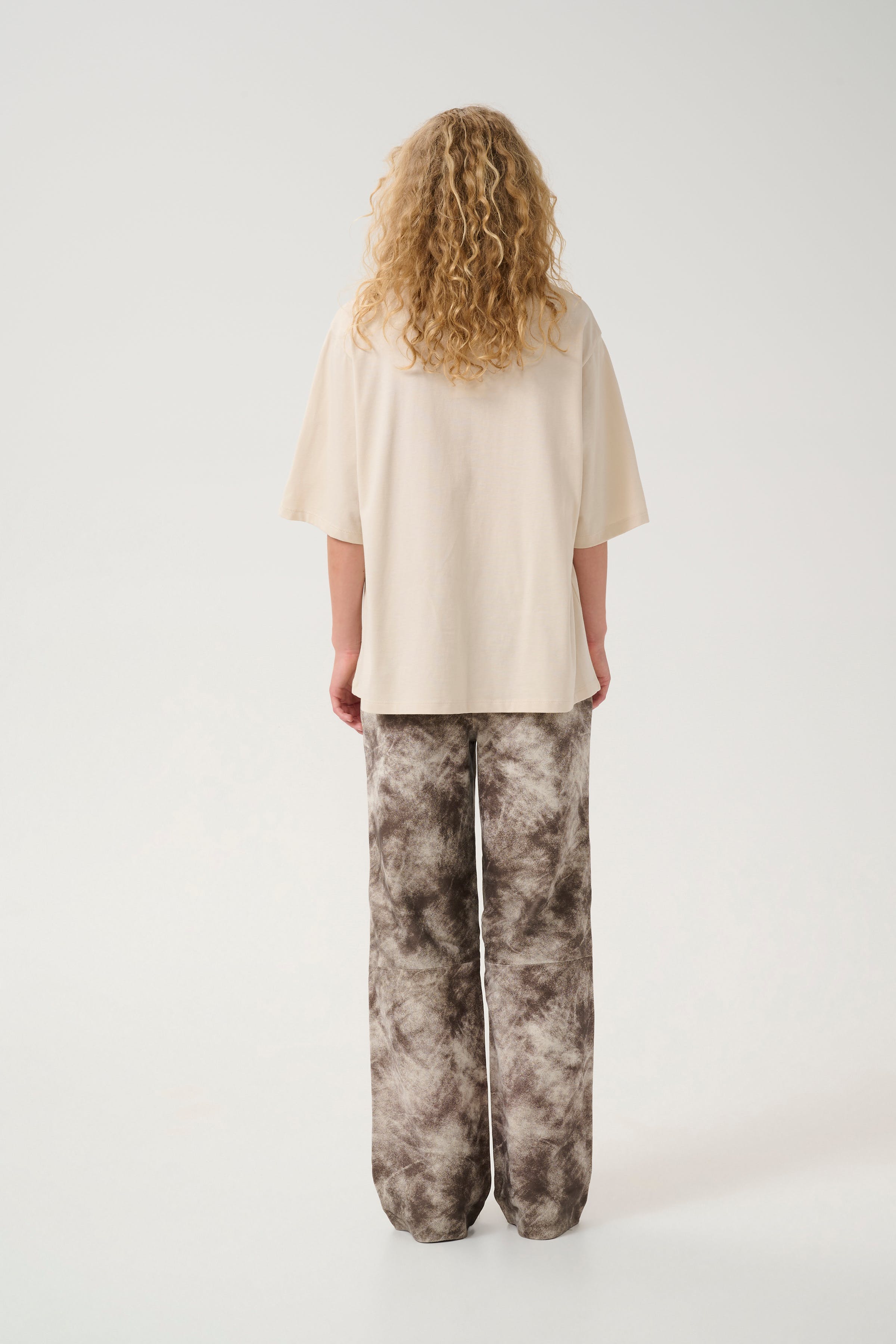 GZsuedy Suede pants LOOKBOOK BACK 10909922-107253