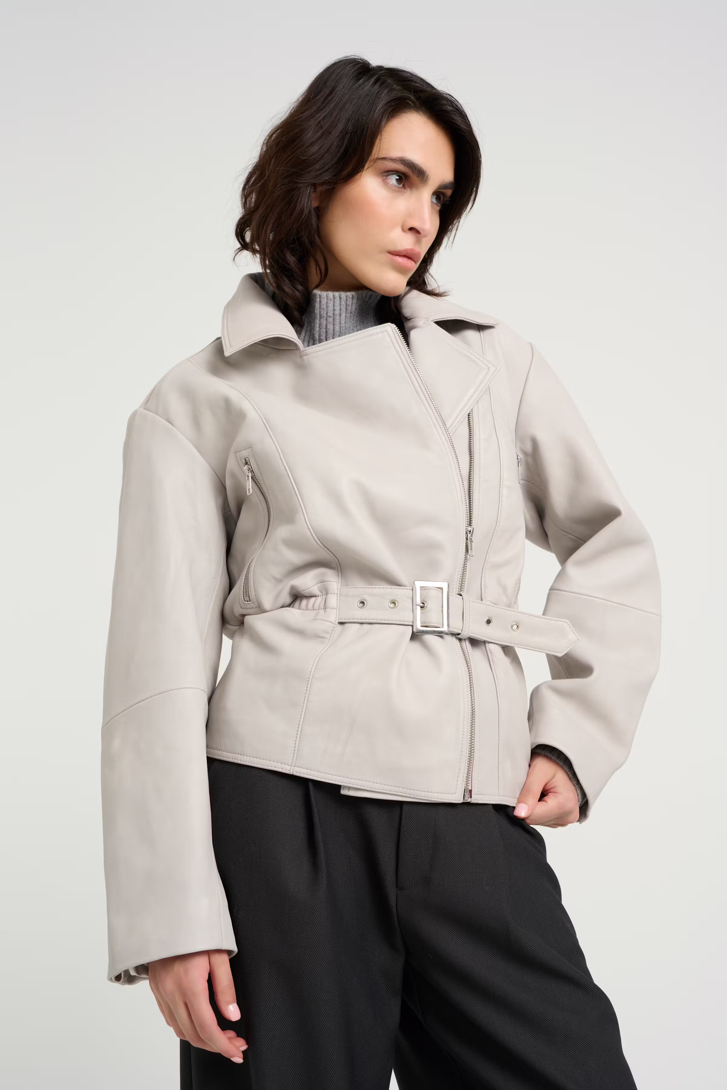 TiaGZ Leather jacket LOOKBOOK FRONT 10909784-124300