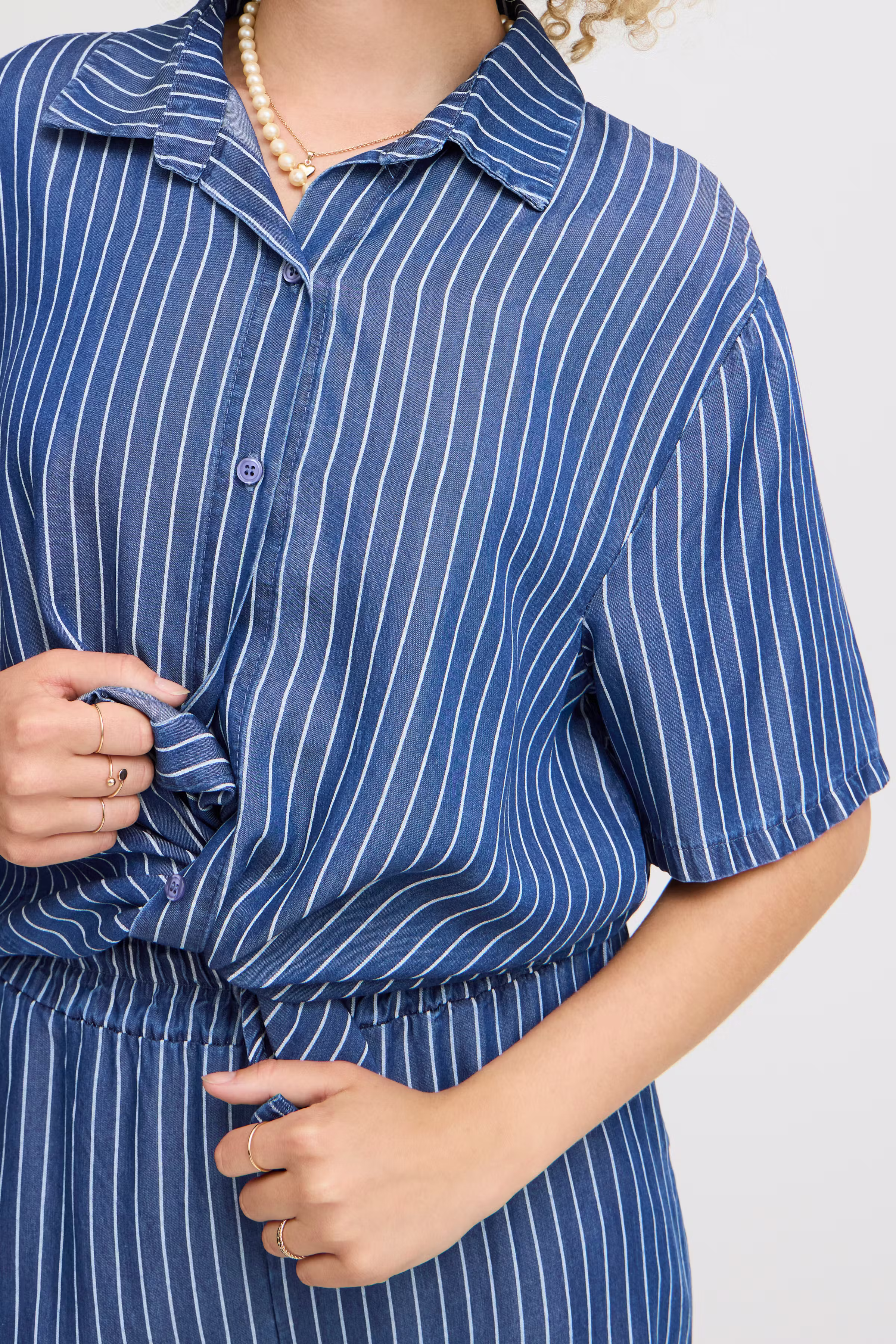 SBJARUSKA Bluse LOOKBOOK DETAIL 22100623-204834