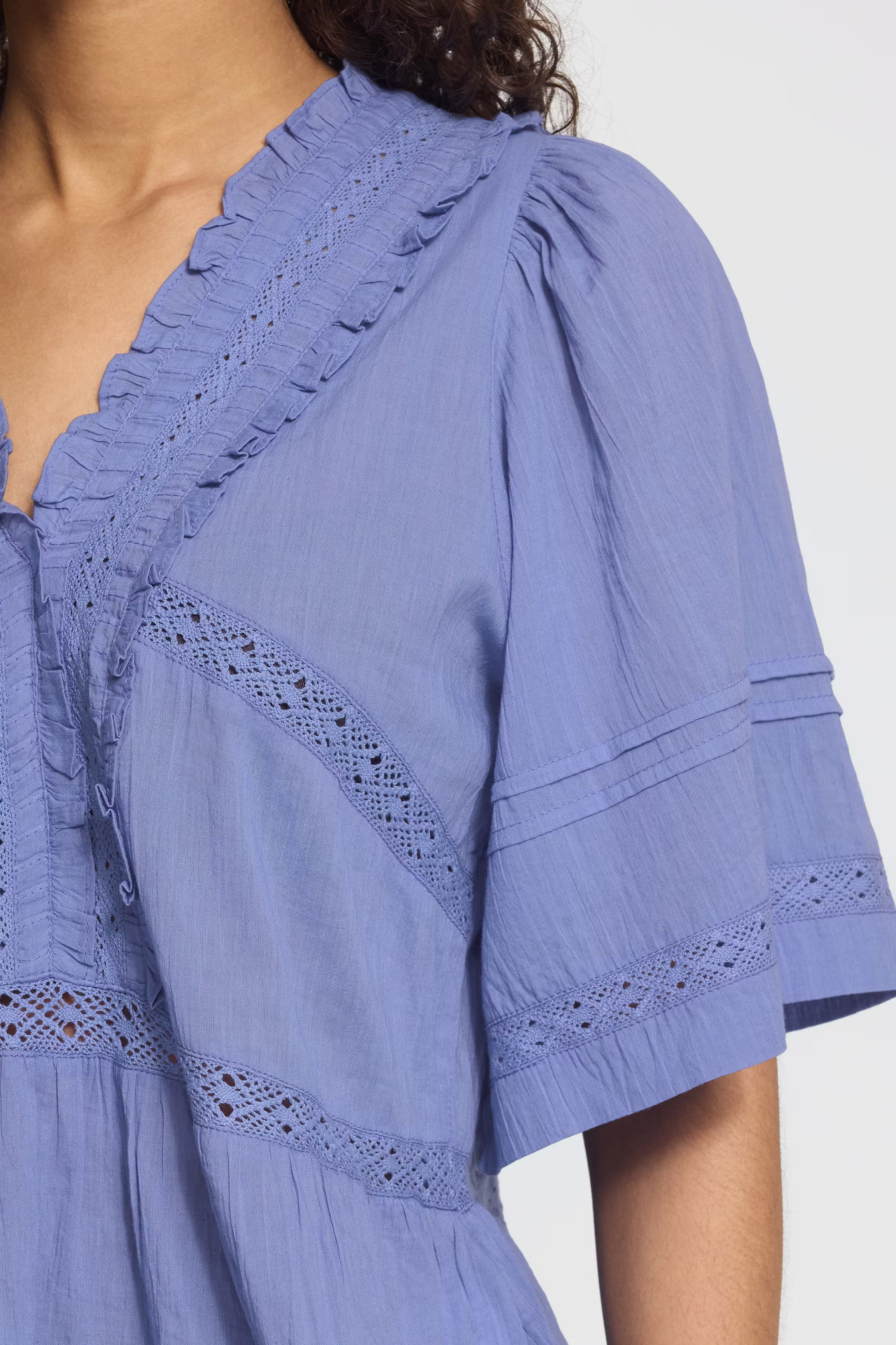 IHVOILANA Bluse LOOKBOOK DETAIL 20126704-183935