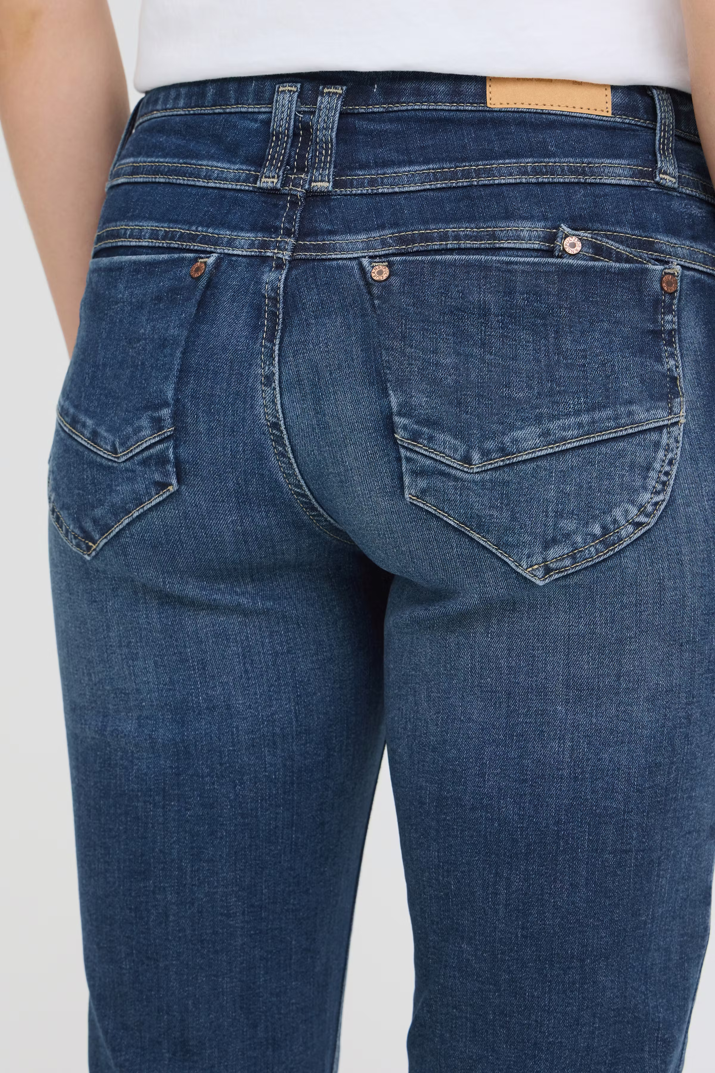 PZANETT MW Jeans Straight Leg LOOKBOOK DETAIL 50207892-200005